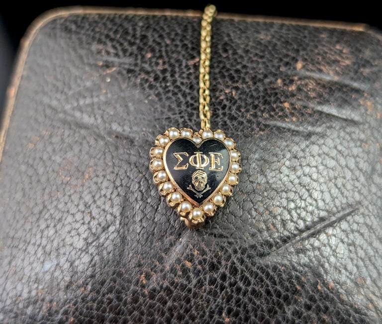 Vintage Fraternity brooch Heart Skull and Crossbones 10k gold and