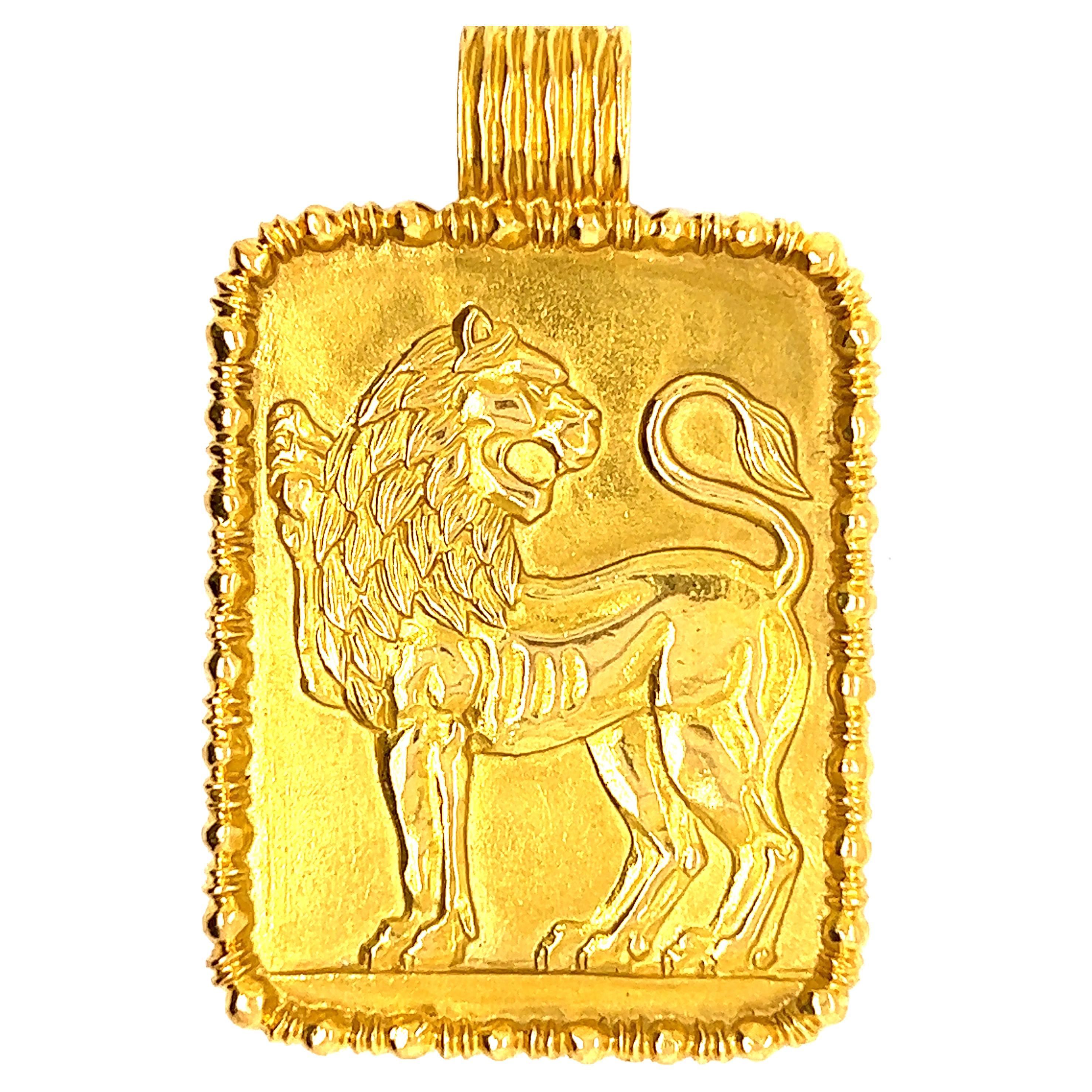 Fred Paris Gold Libra Scale Zodiac Pendant