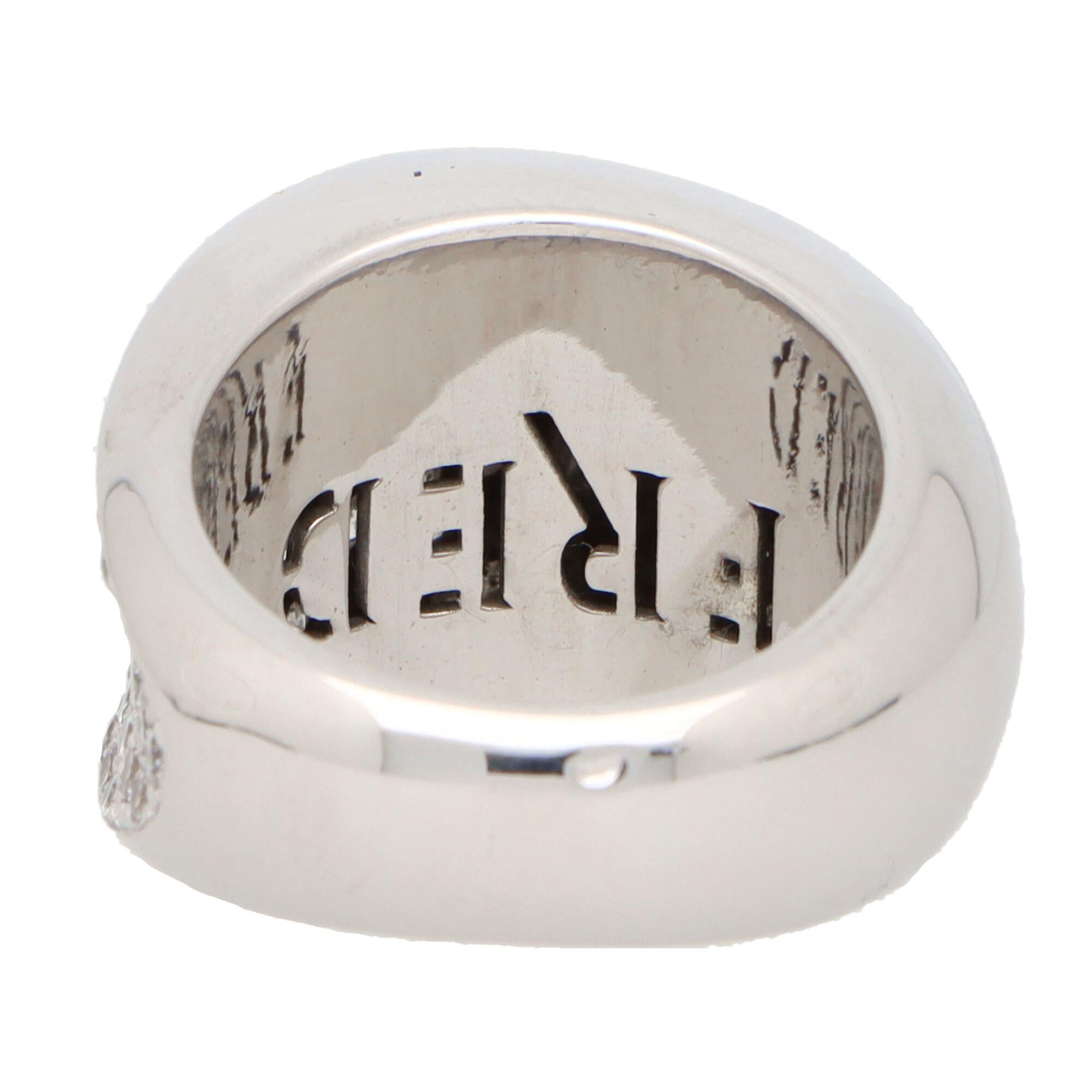 Vintage Fred Paris Diamond Bombe Ring Set in 18k White Gold In Good Condition For Sale In London, GB