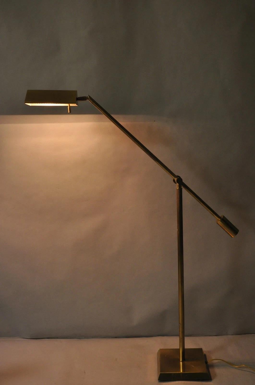 Vintage Frederick Cooper Mid Century Modern Brass Pharmacy Task Floor Lamp (lampe à pied) en vente 5