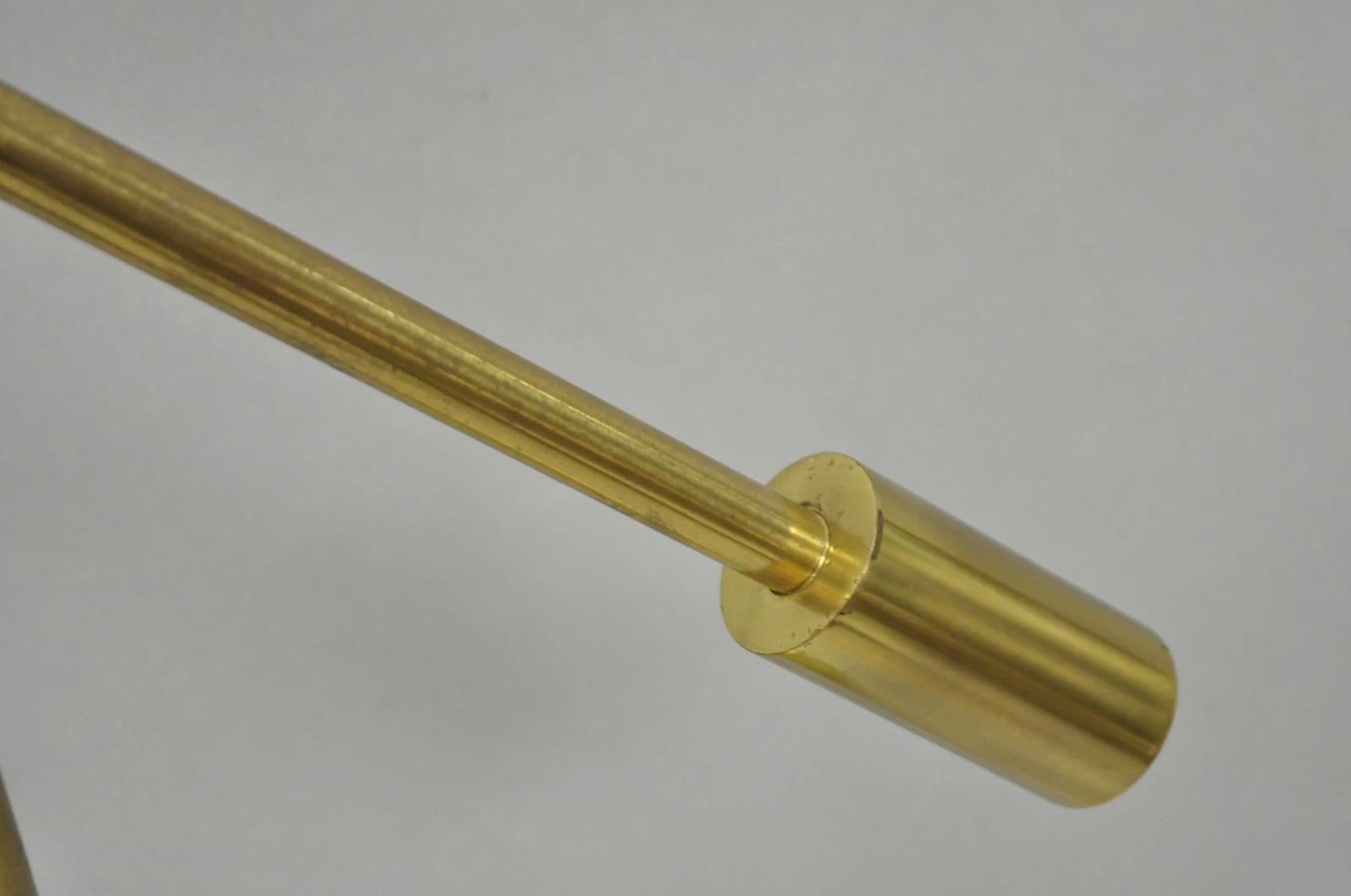 Inconnu Vintage Frederick Cooper Mid Century Modern Brass Pharmacy Task Floor Lamp (lampe à pied) en vente