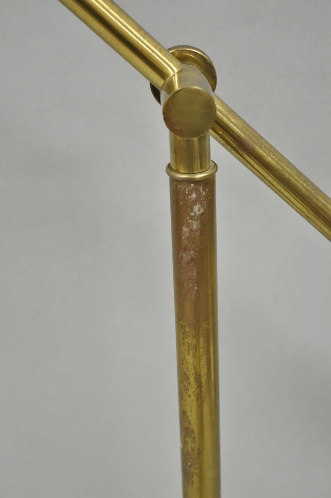 Vintage Frederick Cooper Mid Century Modern Brass Pharmacy Task Floor Lamp (lampe à pied) Bon état - En vente à Philadelphia, PA