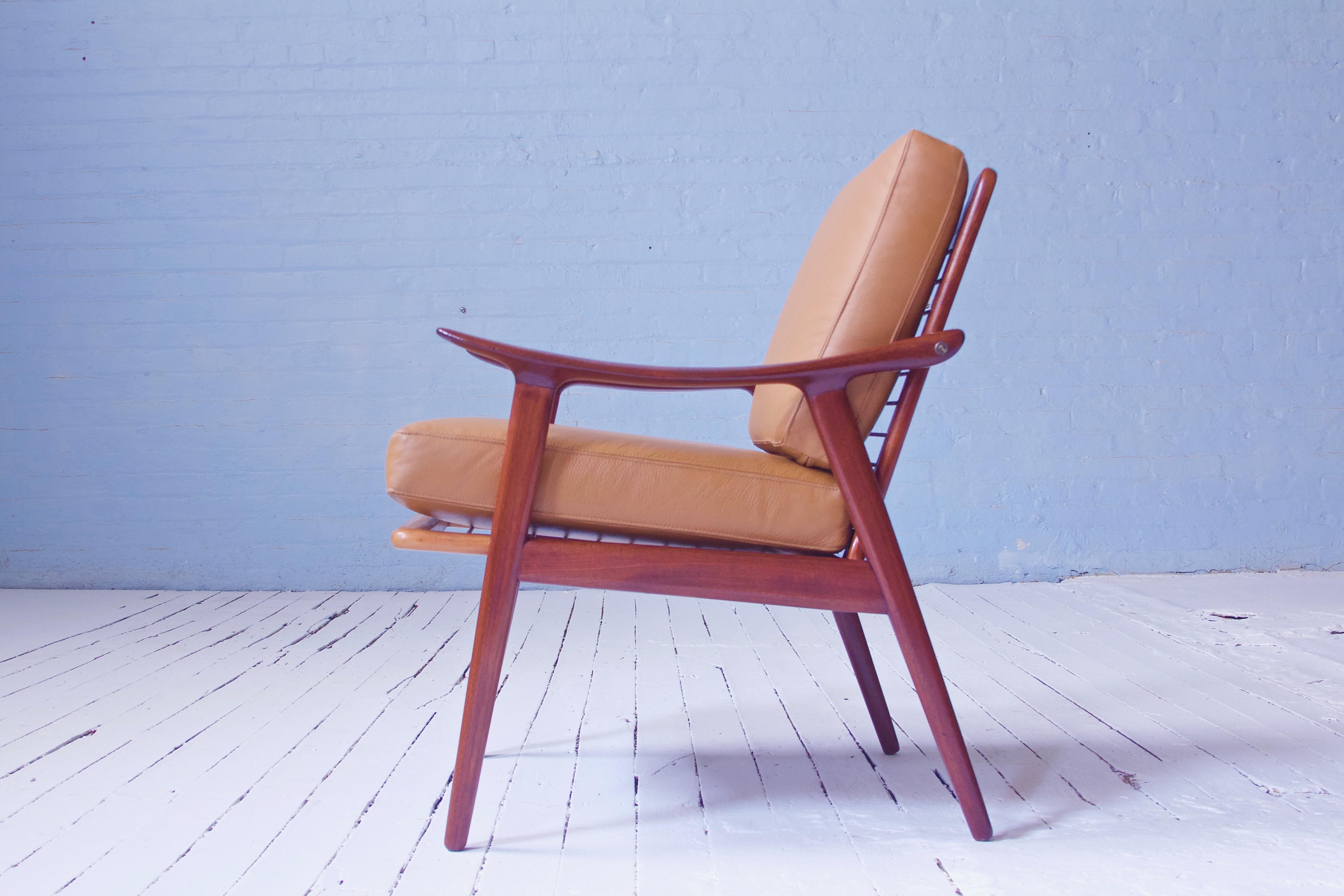 Scandinave moderne e fauteuil vintage Fredrik A. Kayser en teck, cuir et laiton n° 563, Norvège, années 1950 en vente