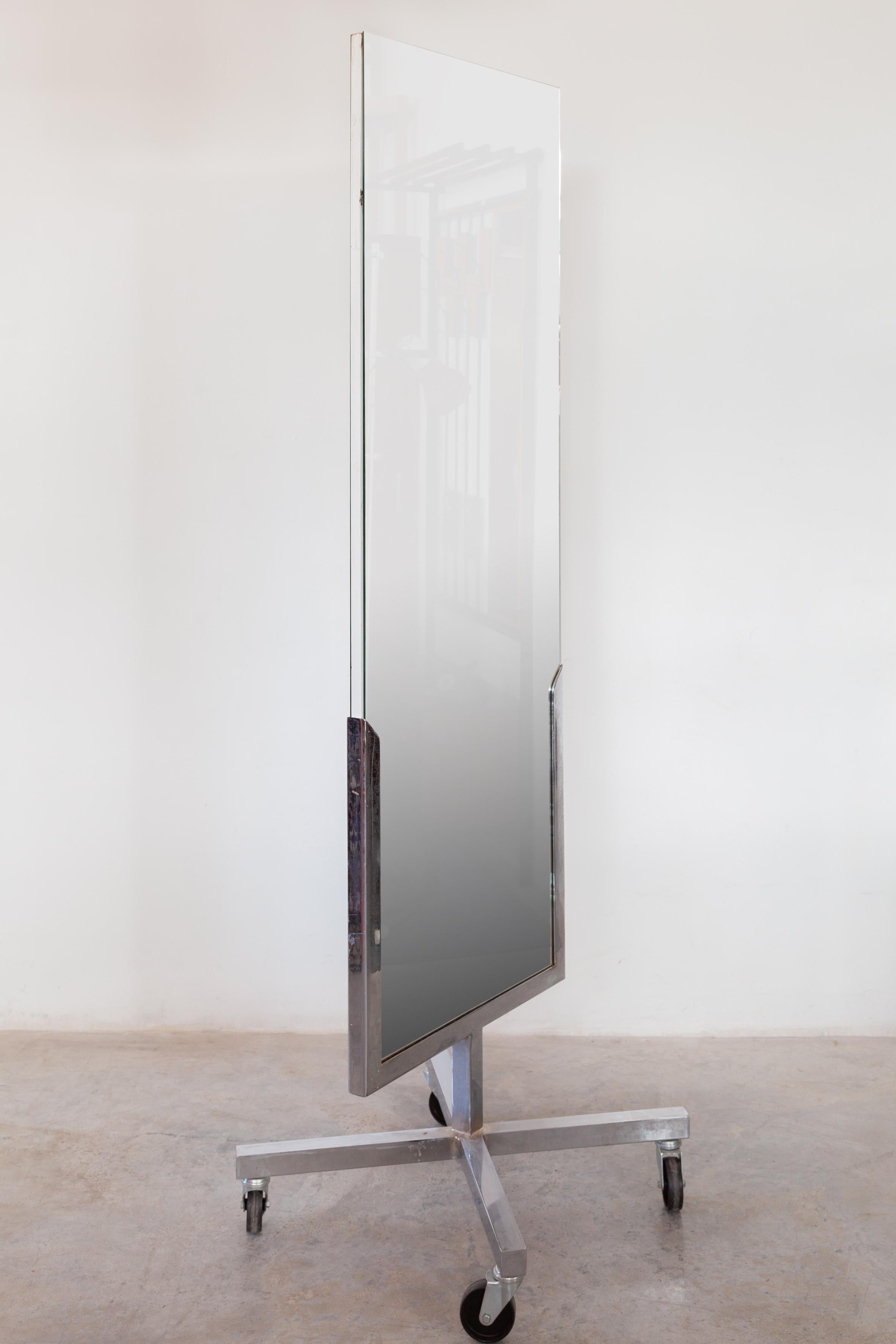 free standing mirrors