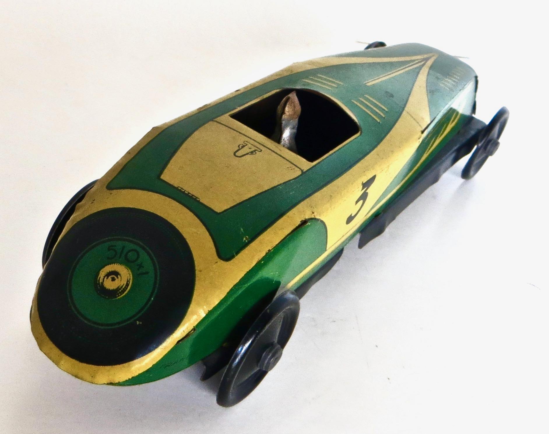 Vintage Free Wheeling Green Lithographed All Tin Racing Car. French, Circa 1930 In Good Condition For Sale In Incline Village, NV