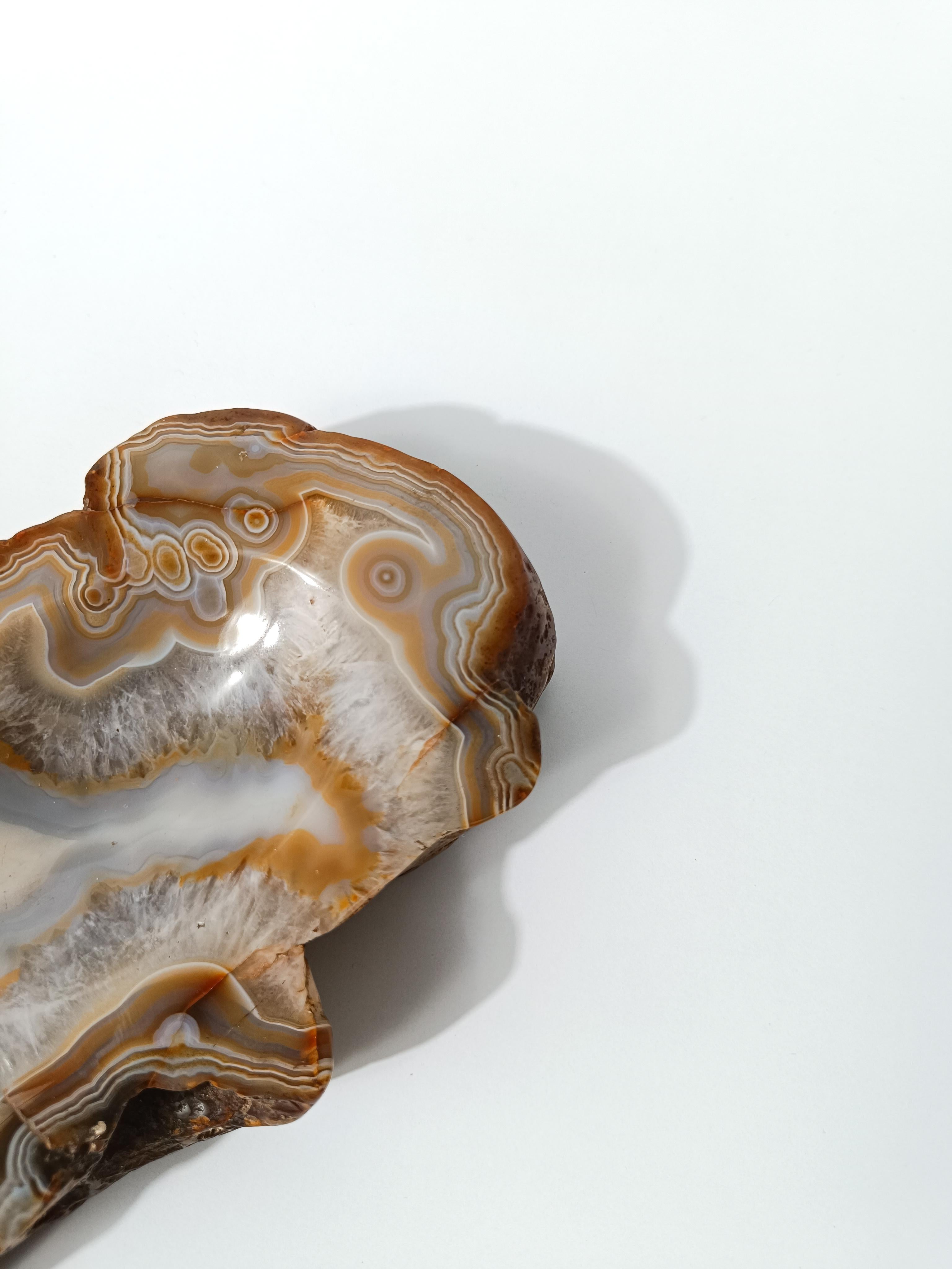 Vintage Freeform Ashtray in Natural Carved Agate with Organic Rough Edges For Sale 8