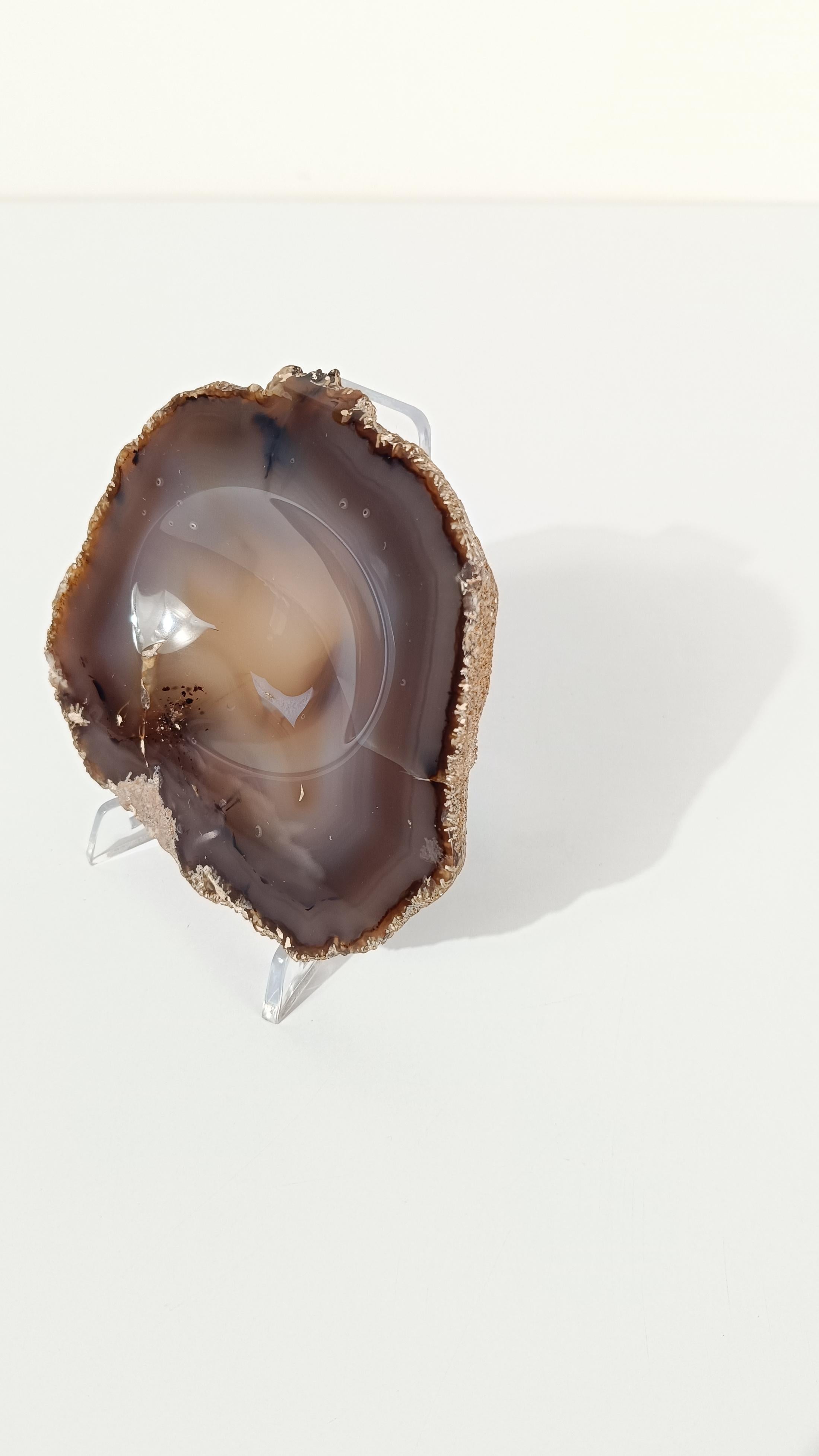 Vintage Freeform Ashtray in Natural Carved Agate with Organic Rough Edges For Sale 8