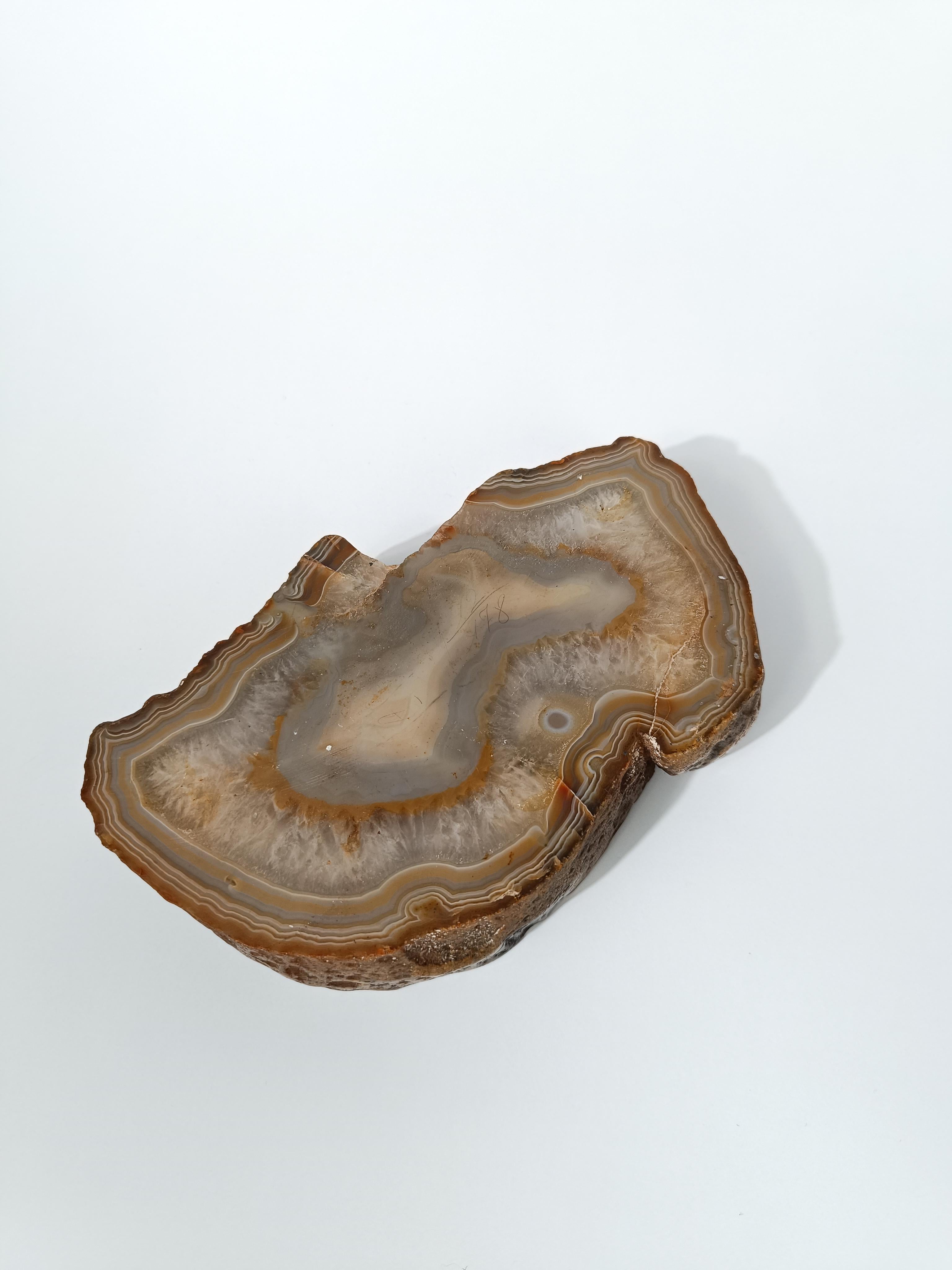Vintage Freeform Ashtray in Natural Carved Agate with Organic Rough Edges For Sale 10