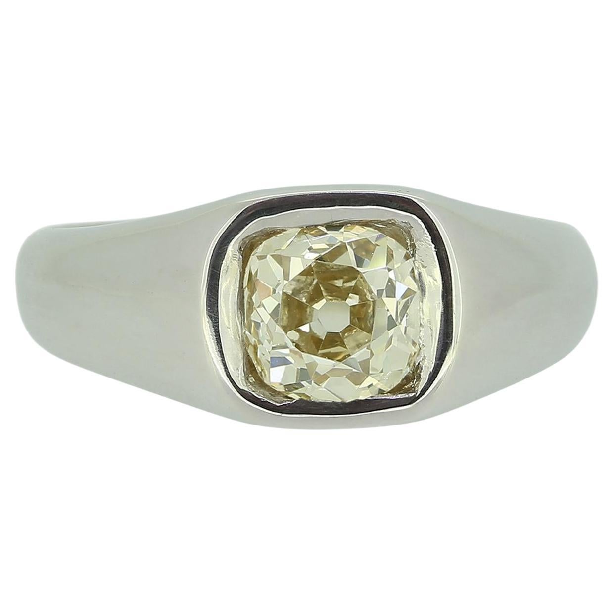Antique 2.51 Carat Cushion Cut Diamond Ring For Sale at 1stDibs