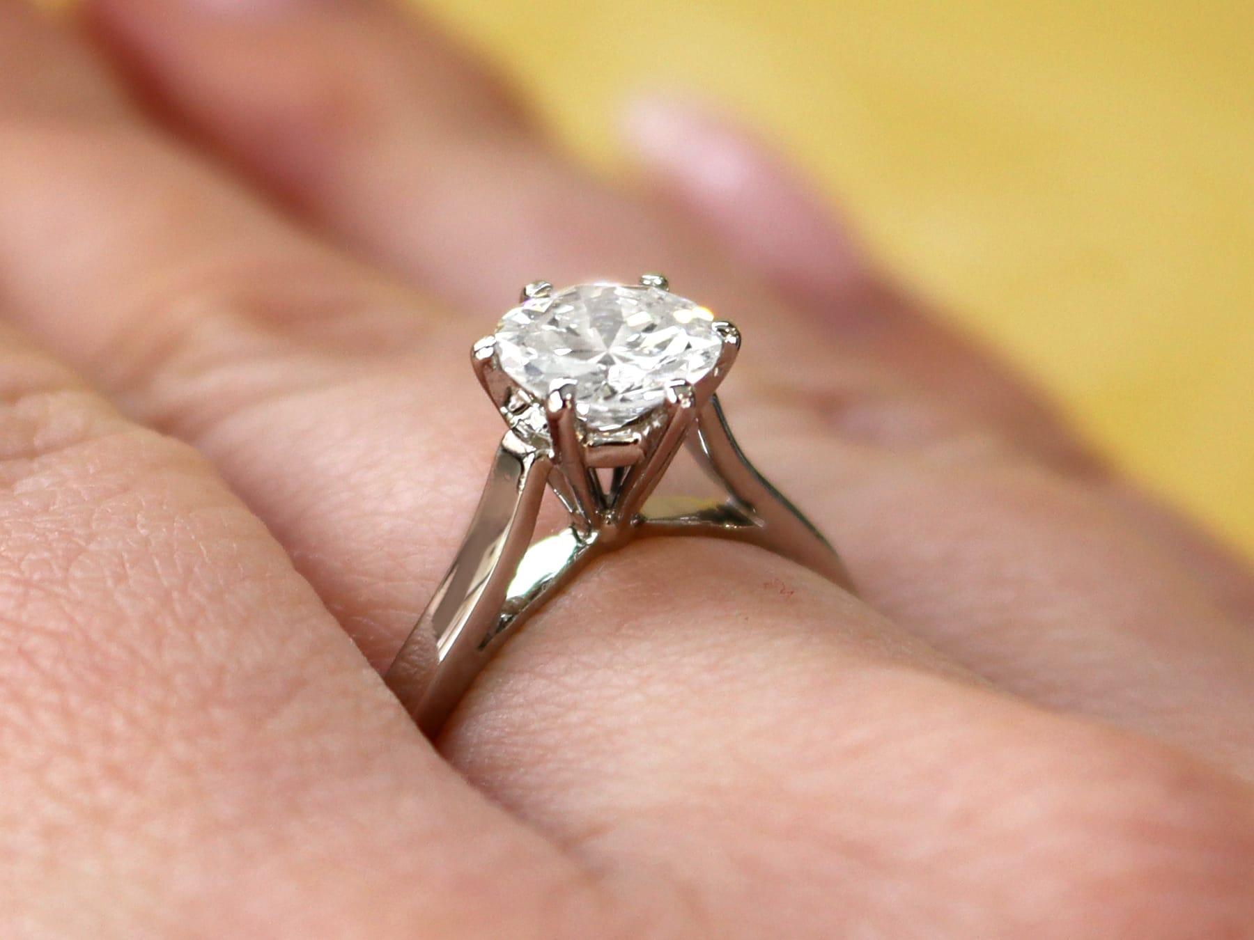 Bague de fiançailles française solitaire en or blanc de 1,13 carat Excellent état - En vente à Jesmond, Newcastle Upon Tyne