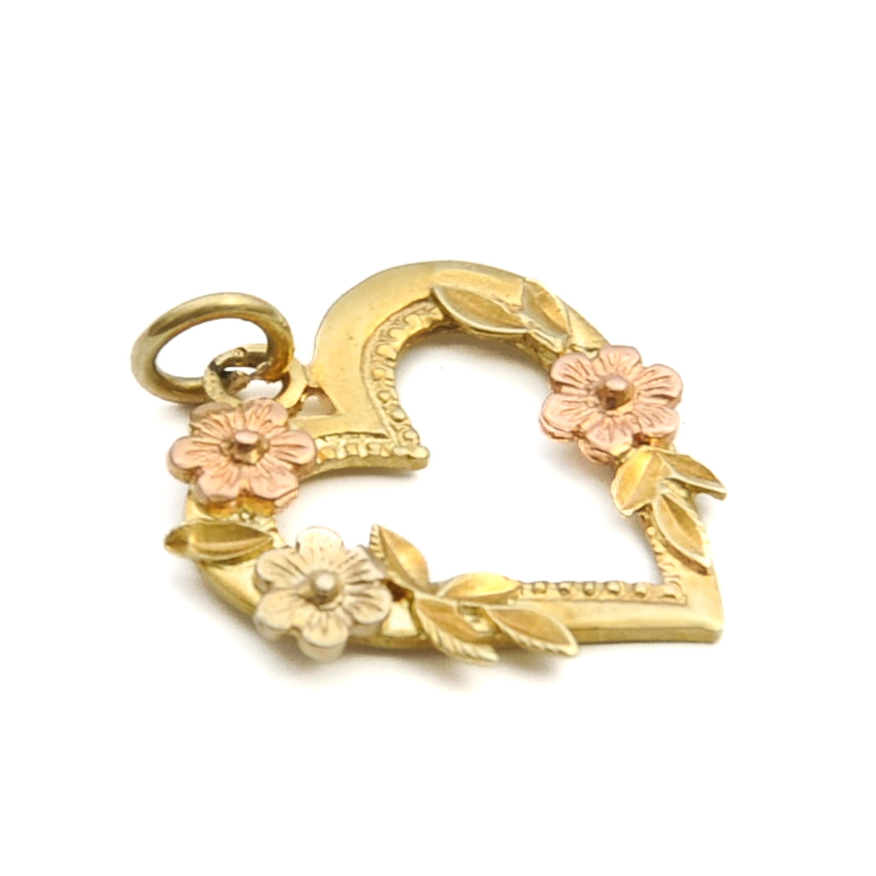 Women's Vintage French 14K Gold Floral Heart Love Charm Pendant For Sale