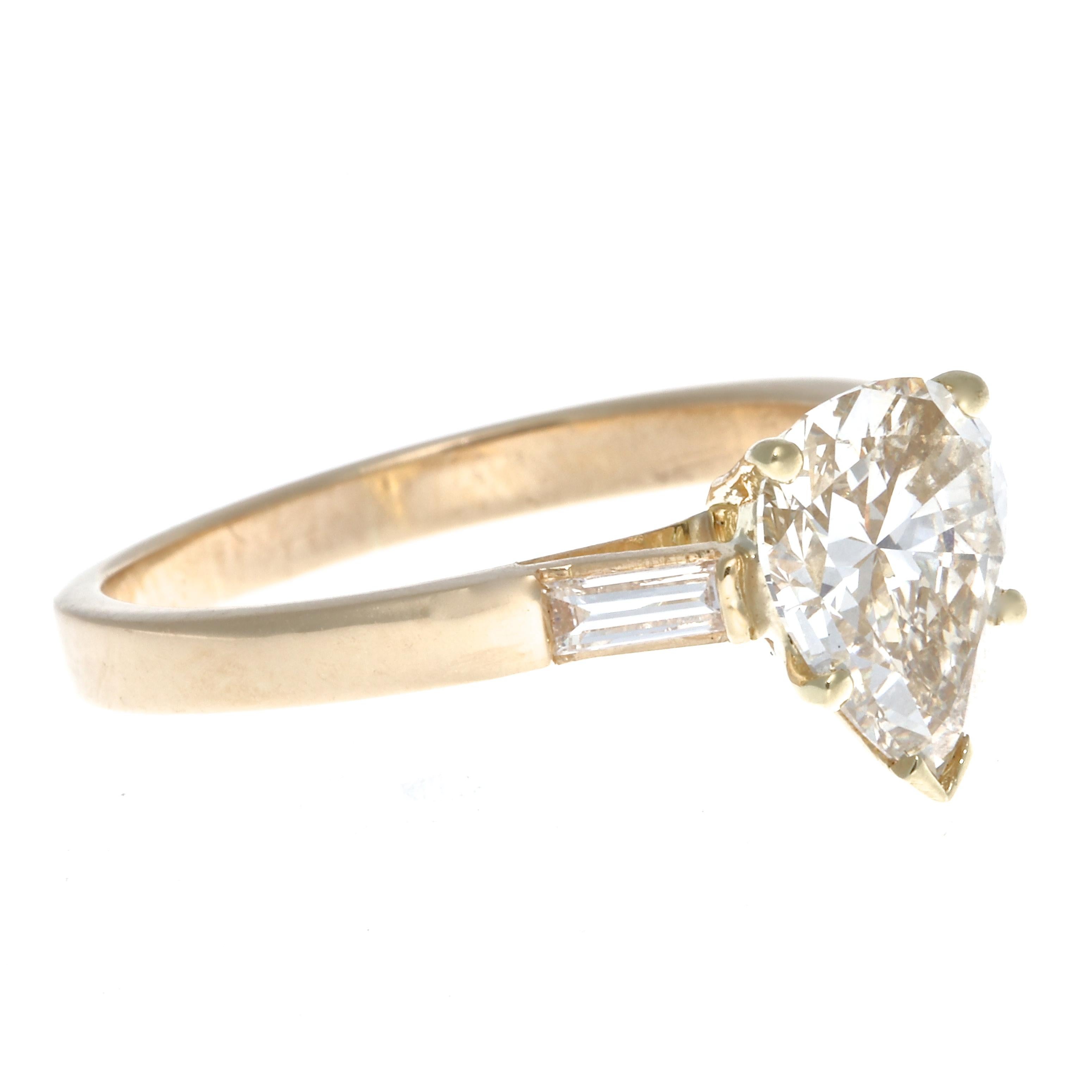 Contemporary Vintage French 1.59 Carat Pear Shape Light Brown Diamond 18 Karat Gold Ring