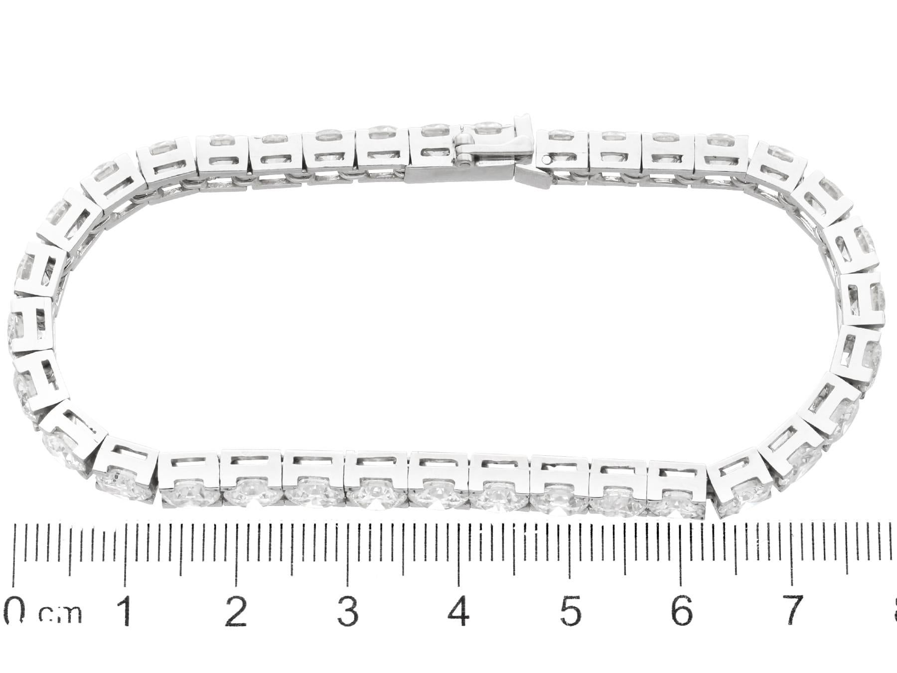 Vintage French 16.75Ct Diamond and Platinum Bracelet Circa 1950 For Sale 2