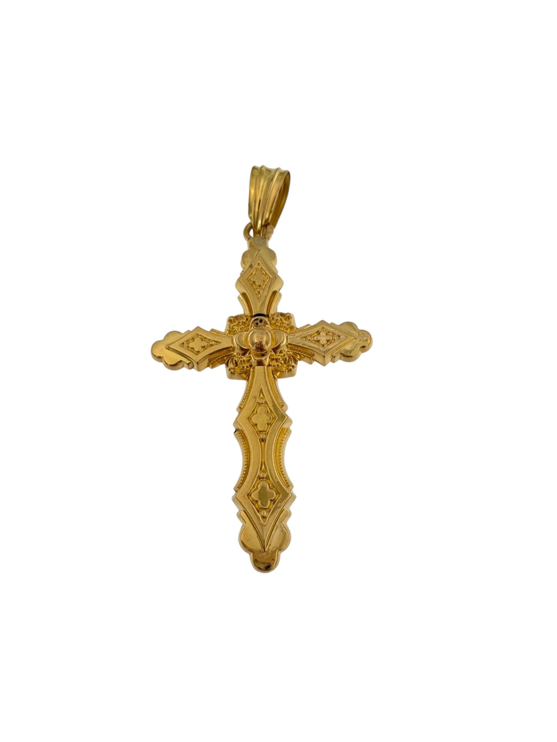 Artigiano Croce francese d'epoca in oro rosa 18 carati con motivi floreali in vendita