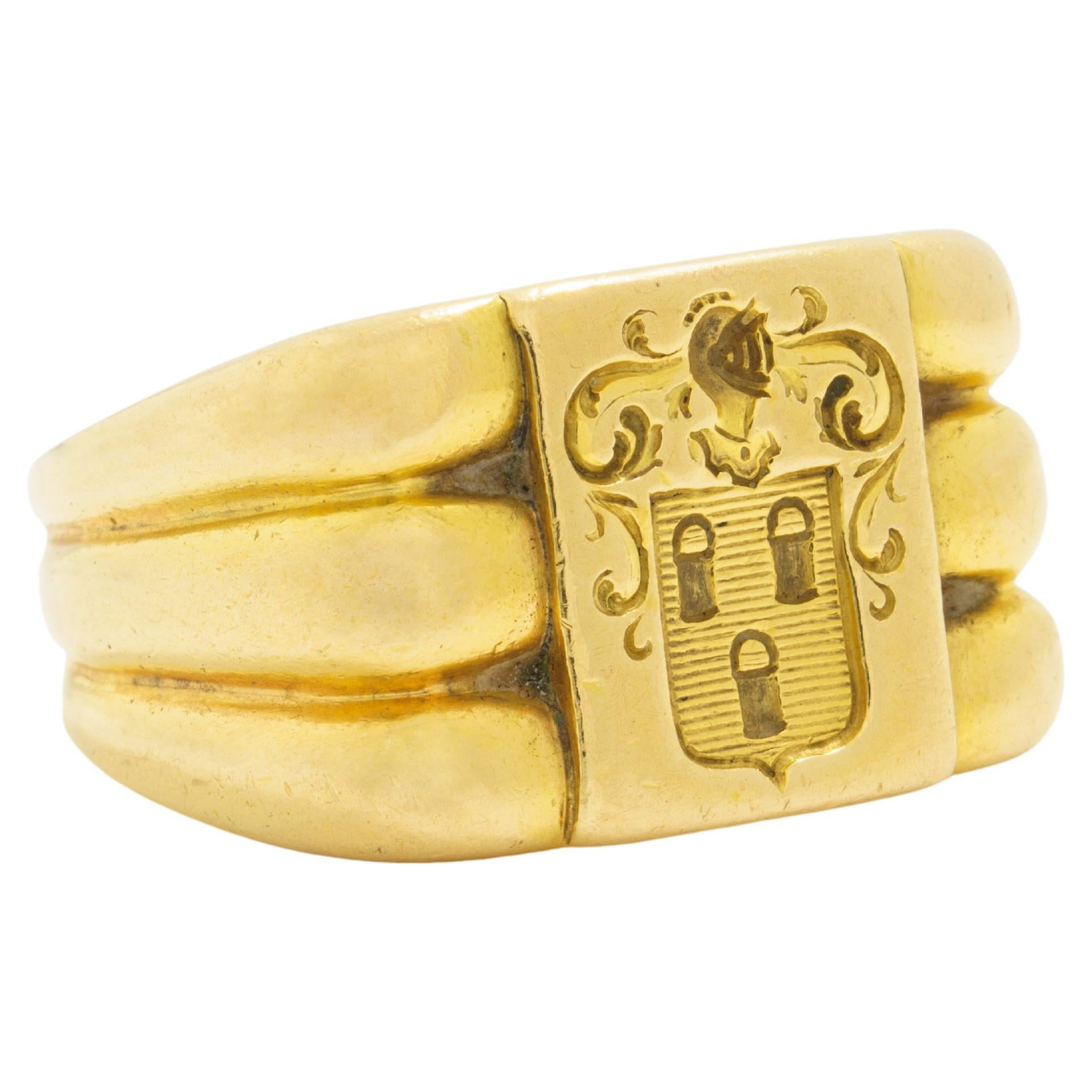 Vintage Retro French 18 Karat Signet Ring For Sale