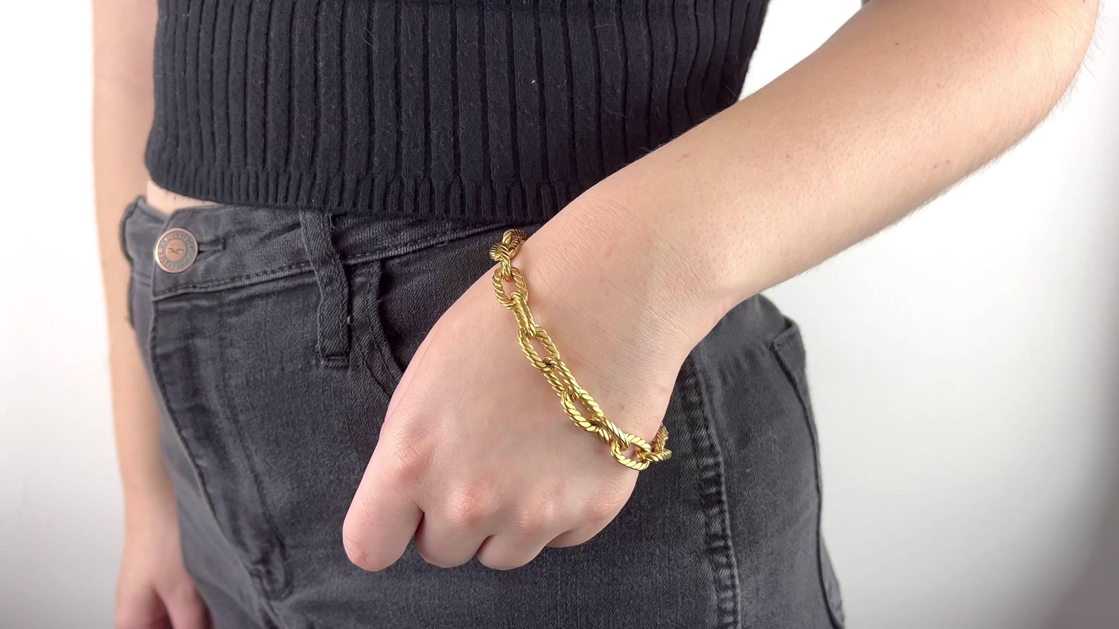Vintage French 18 Karat Yellow Gold Twisted Link Bracelet In Excellent Condition In Beverly Hills, CA