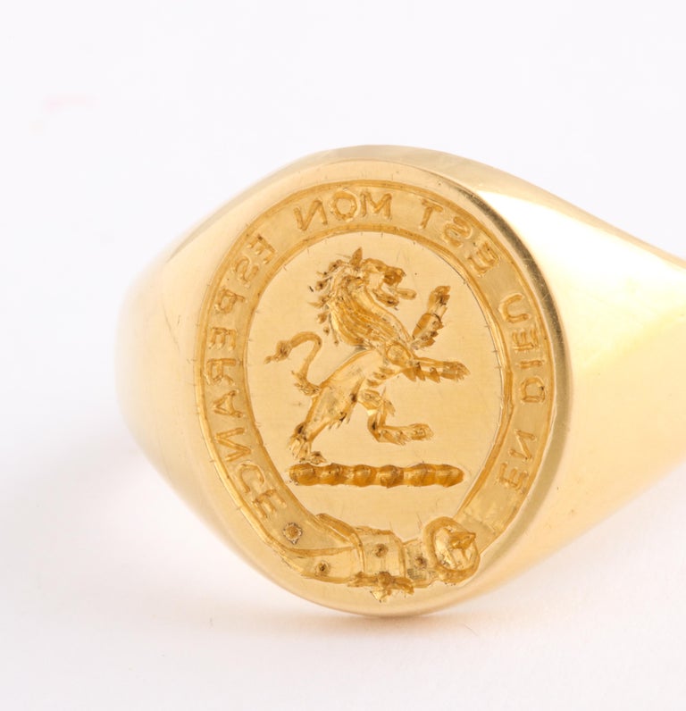 Contemporary Vintage French 18 Kt Gold Rampant Lion Signet Ring For Sale