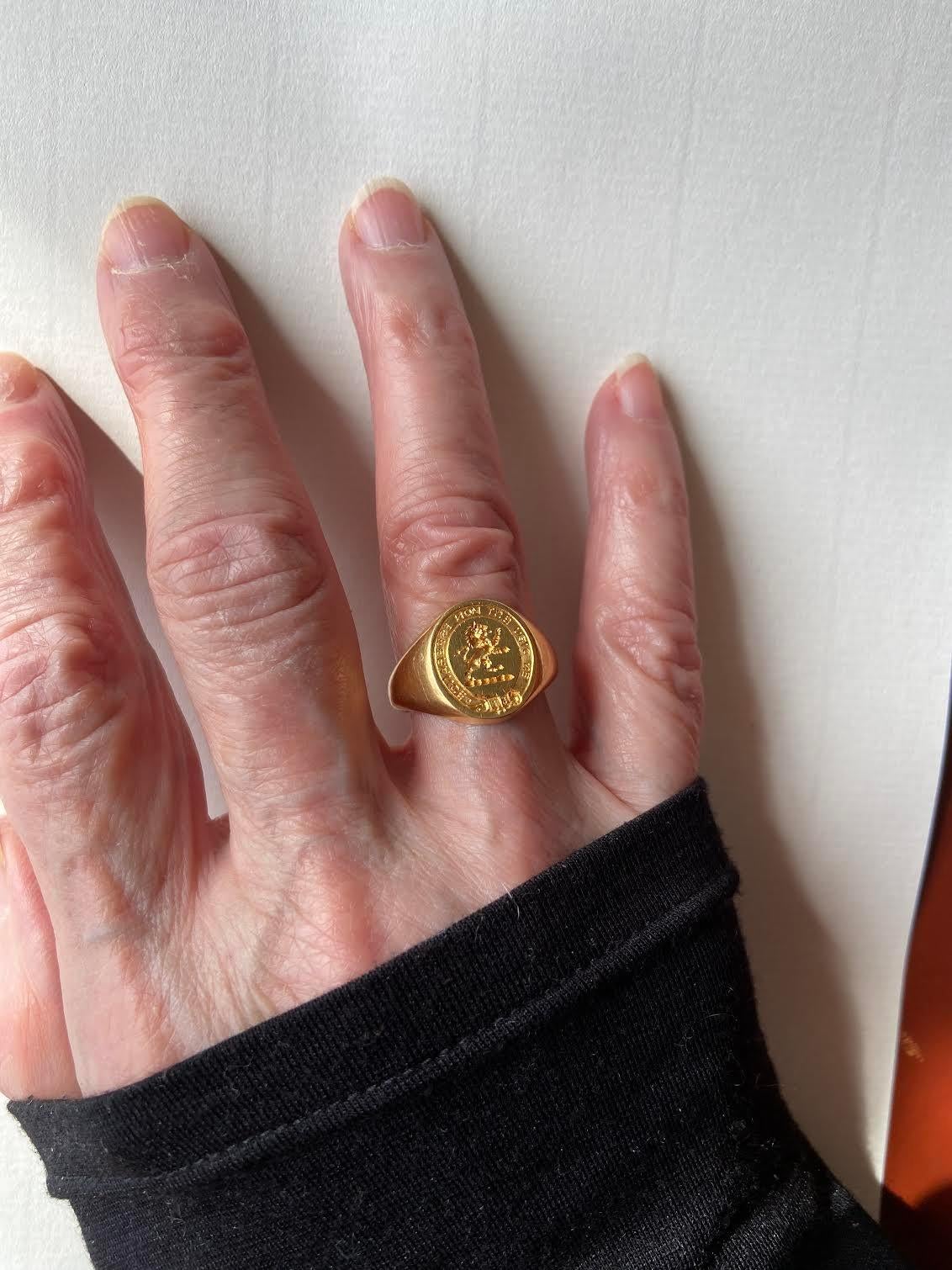 Women's or Men's Vintage French 18 Kt Gold Rampant Lion Signet Ring