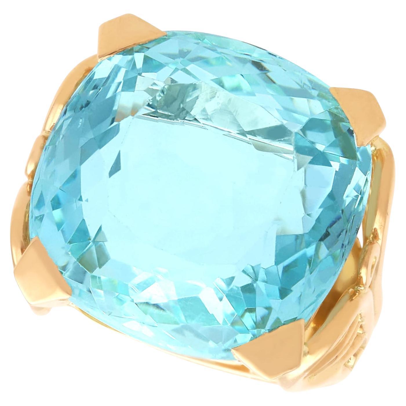 Vintage French 18.15 Carat Aquamarine and 18k Yellow Gold Ring Circa 1950 For Sale