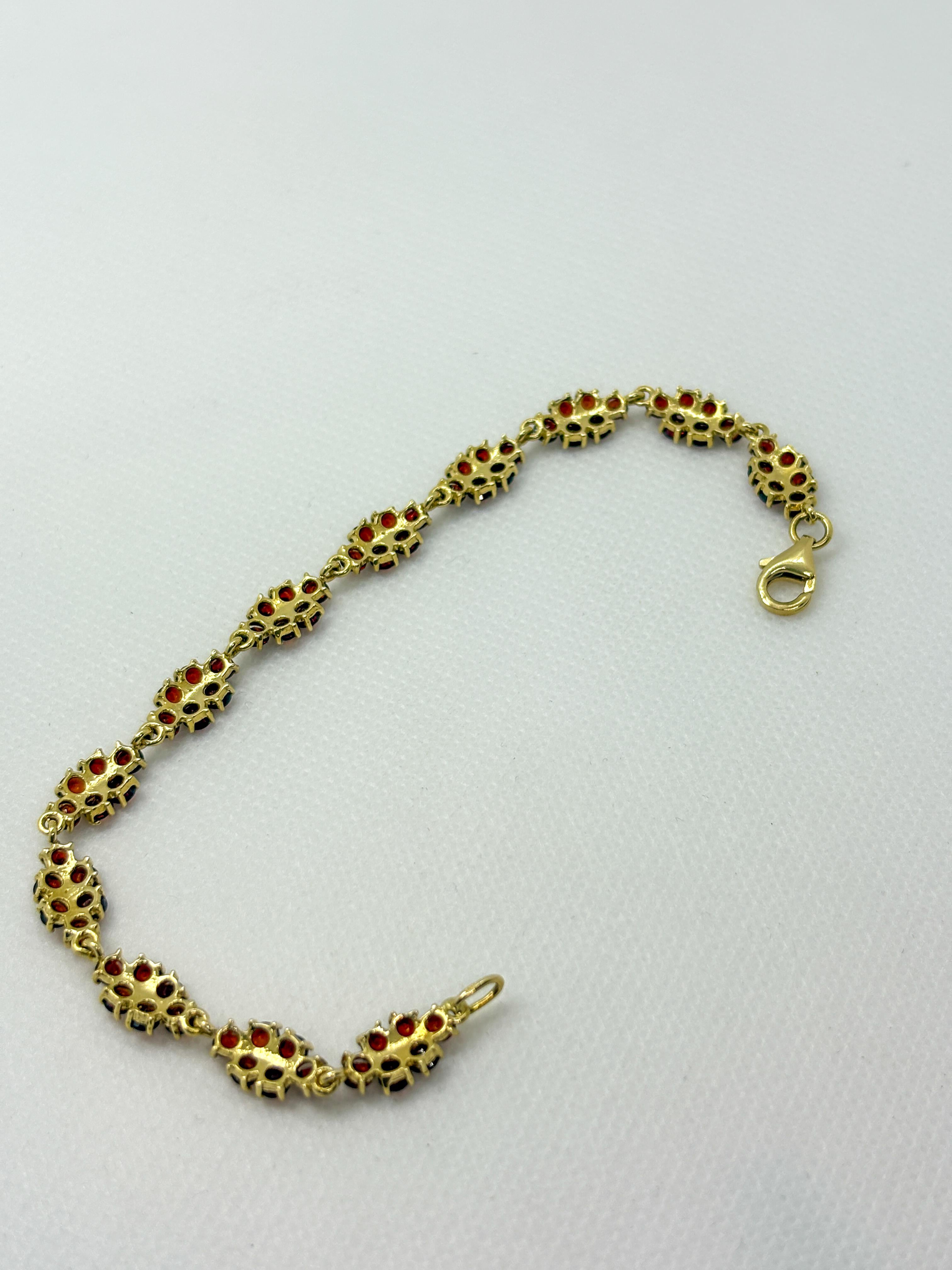 Vintage Französisch 18k Gold Granat Armband - 11,65 g (Rundschliff) im Angebot