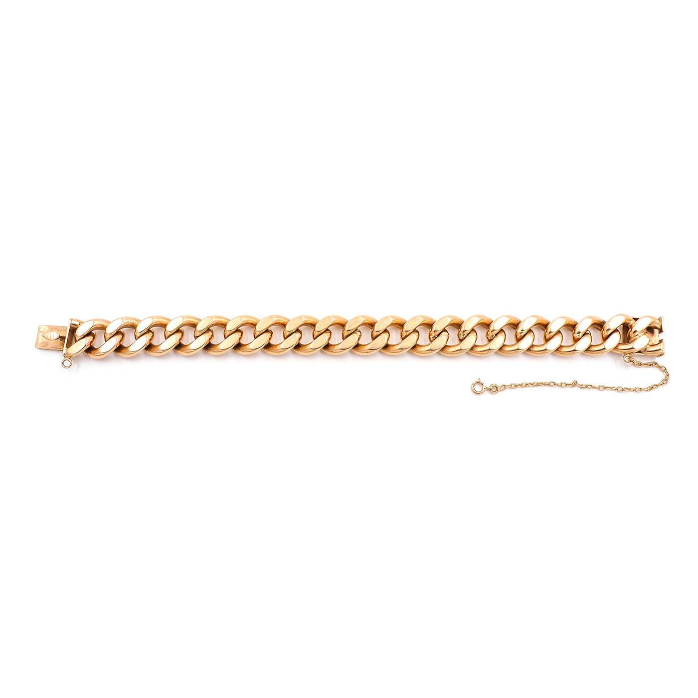Vintage French Rounded Curb Link Gold Chain Bracelet composed of solid 18k yellow gold. With interlocking rounded curb links. 68.7 grams. Measures approximately 11.4 mm wide and 6.5