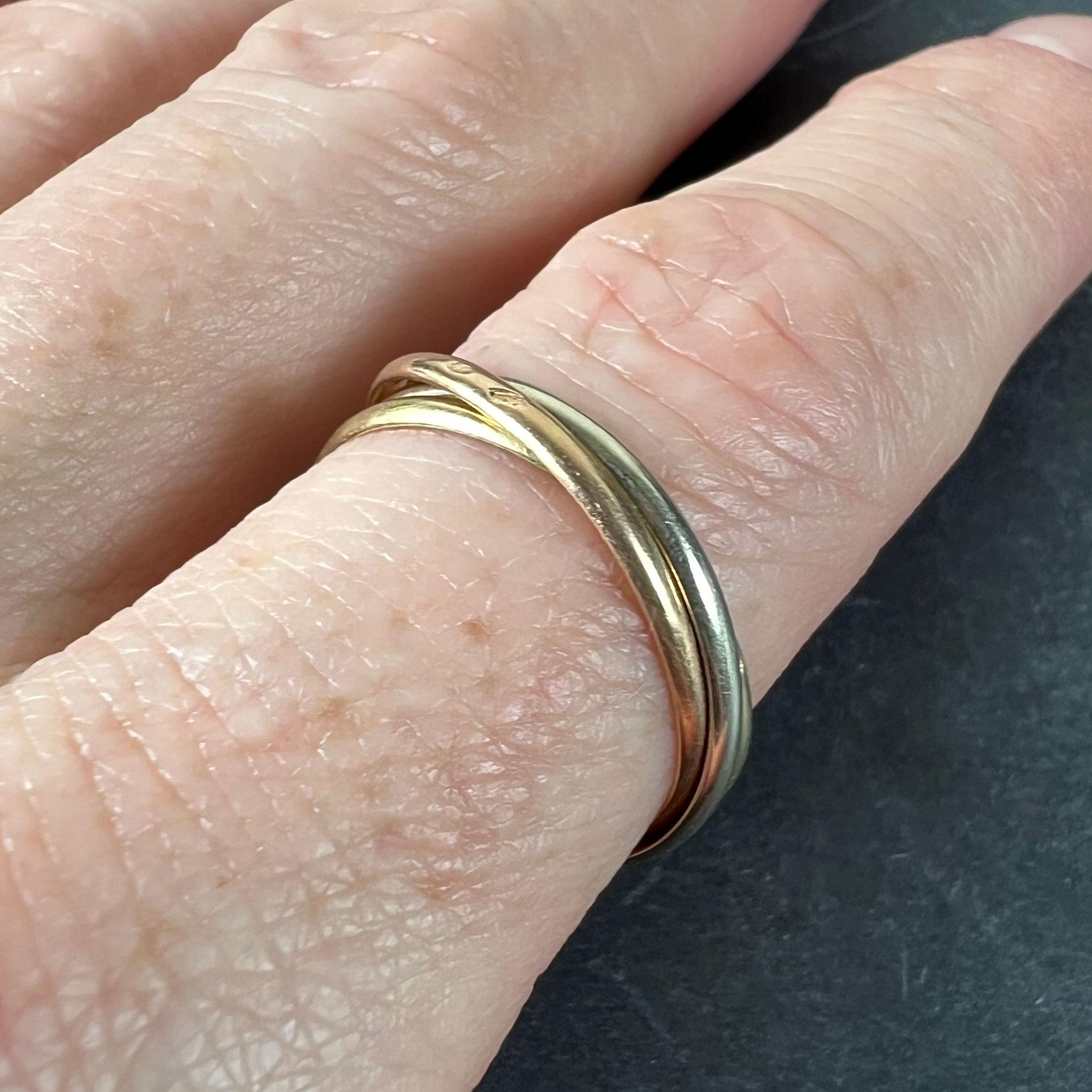 Vintage French 18K White Rose Yellow Gold Trinity Russian Wedding Ring en vente 3