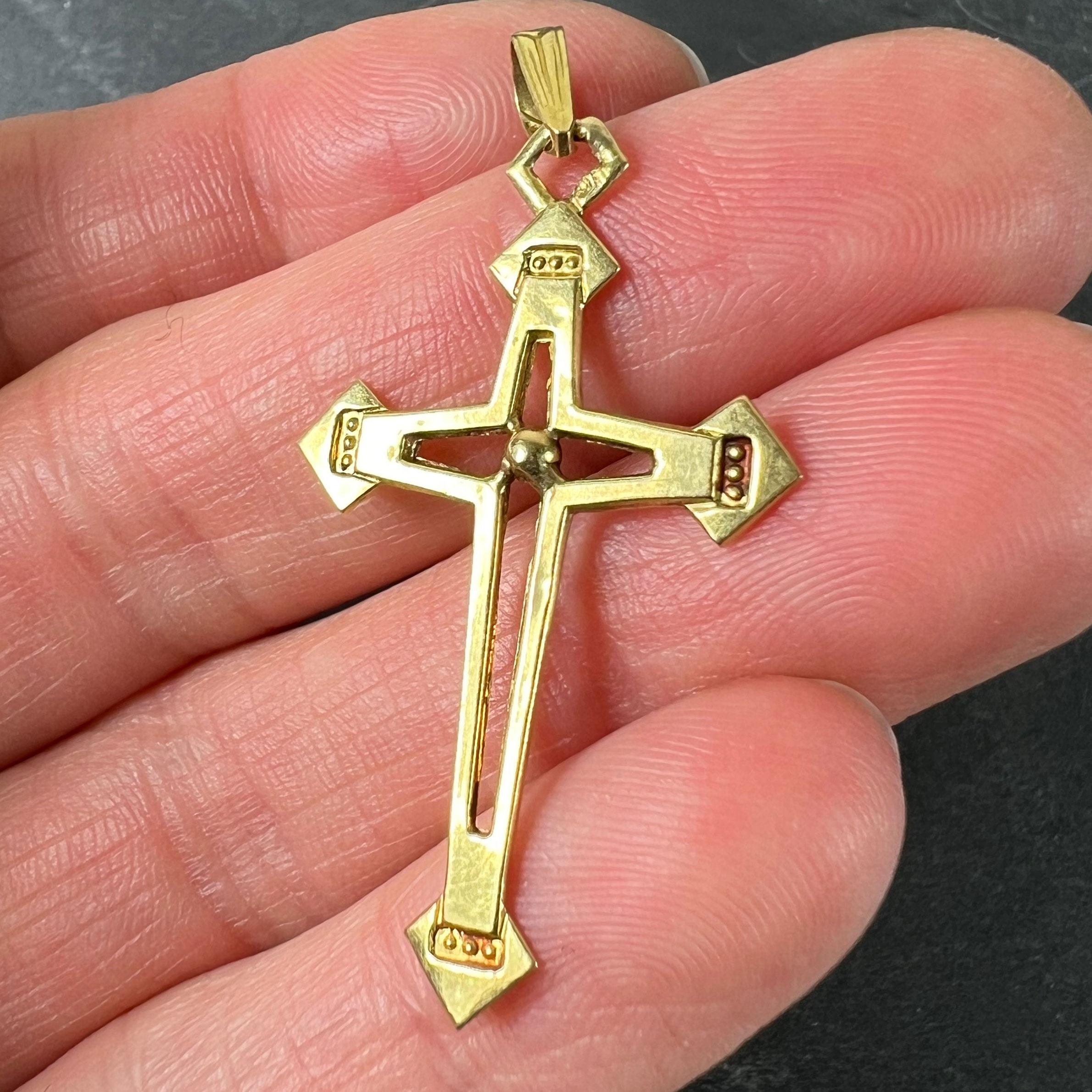 Vintage French 18K Yellow Gold Cross Pendant For Sale 2