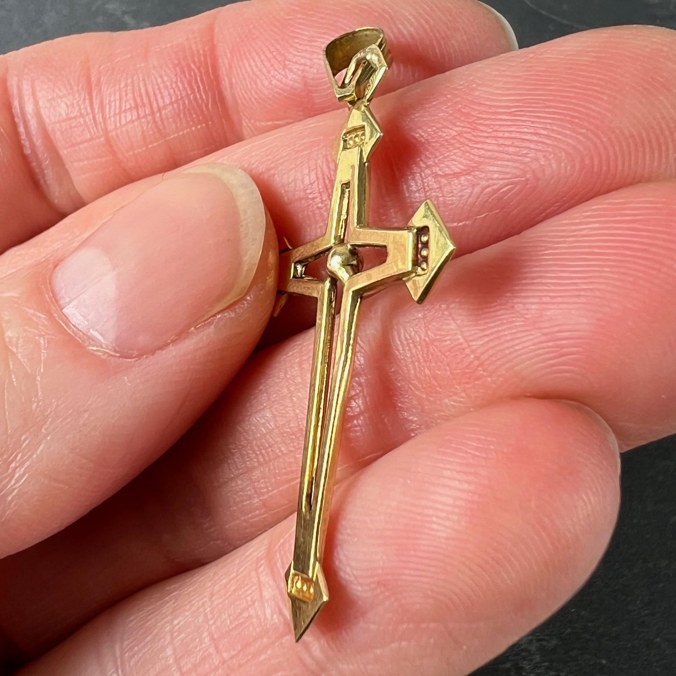 Vintage French 18K Yellow Gold Cross Pendant For Sale 3