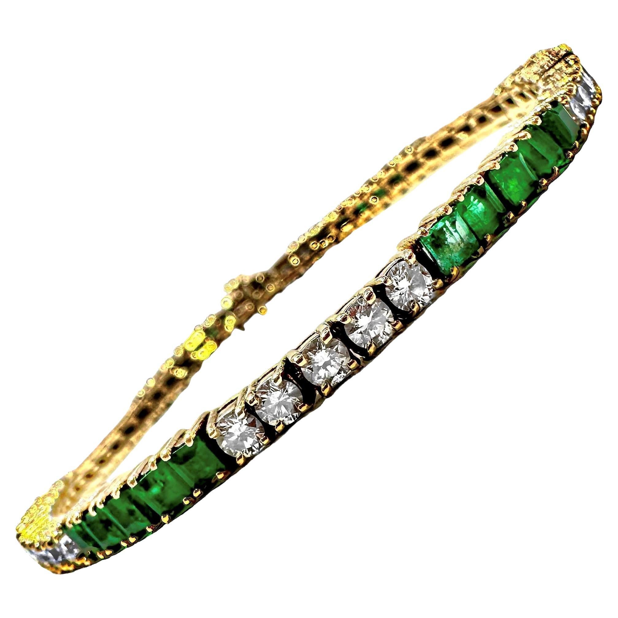 Bracelet tennis français vintage en or jaune 18 carats avec émeraudes et diamants