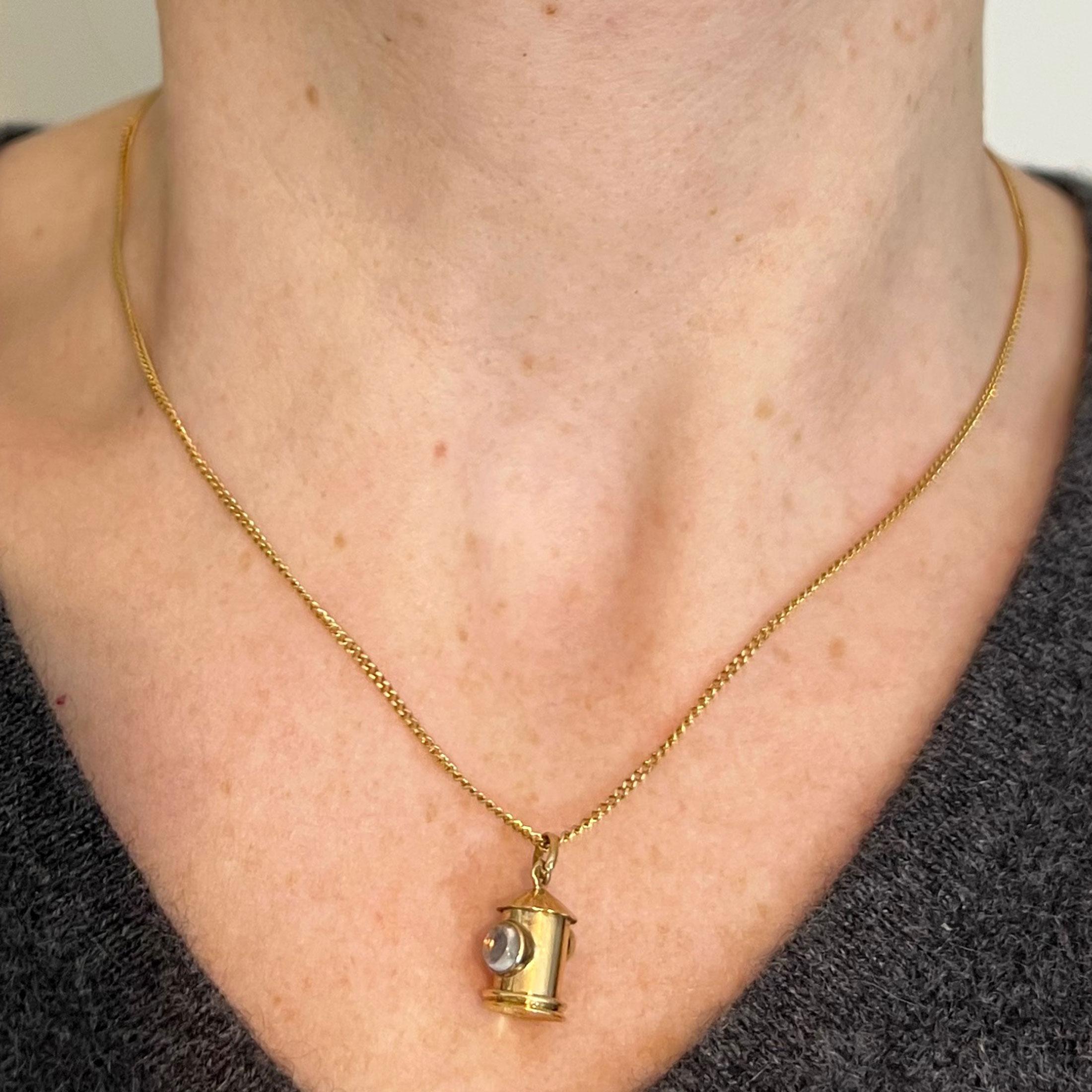 Vintage Französisch 18K Gelbgold Bergkristall Quarz Sturm Laterne Charm Anhänger für Damen oder Herren im Angebot
