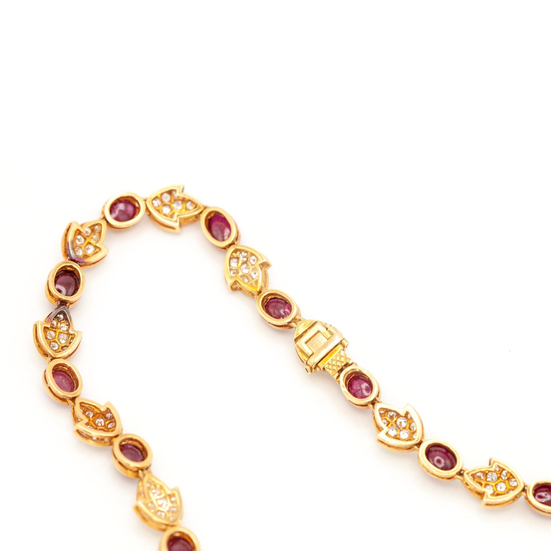 Collier Vintage français en or jaune 18K avec rubis et diamants en vente 4