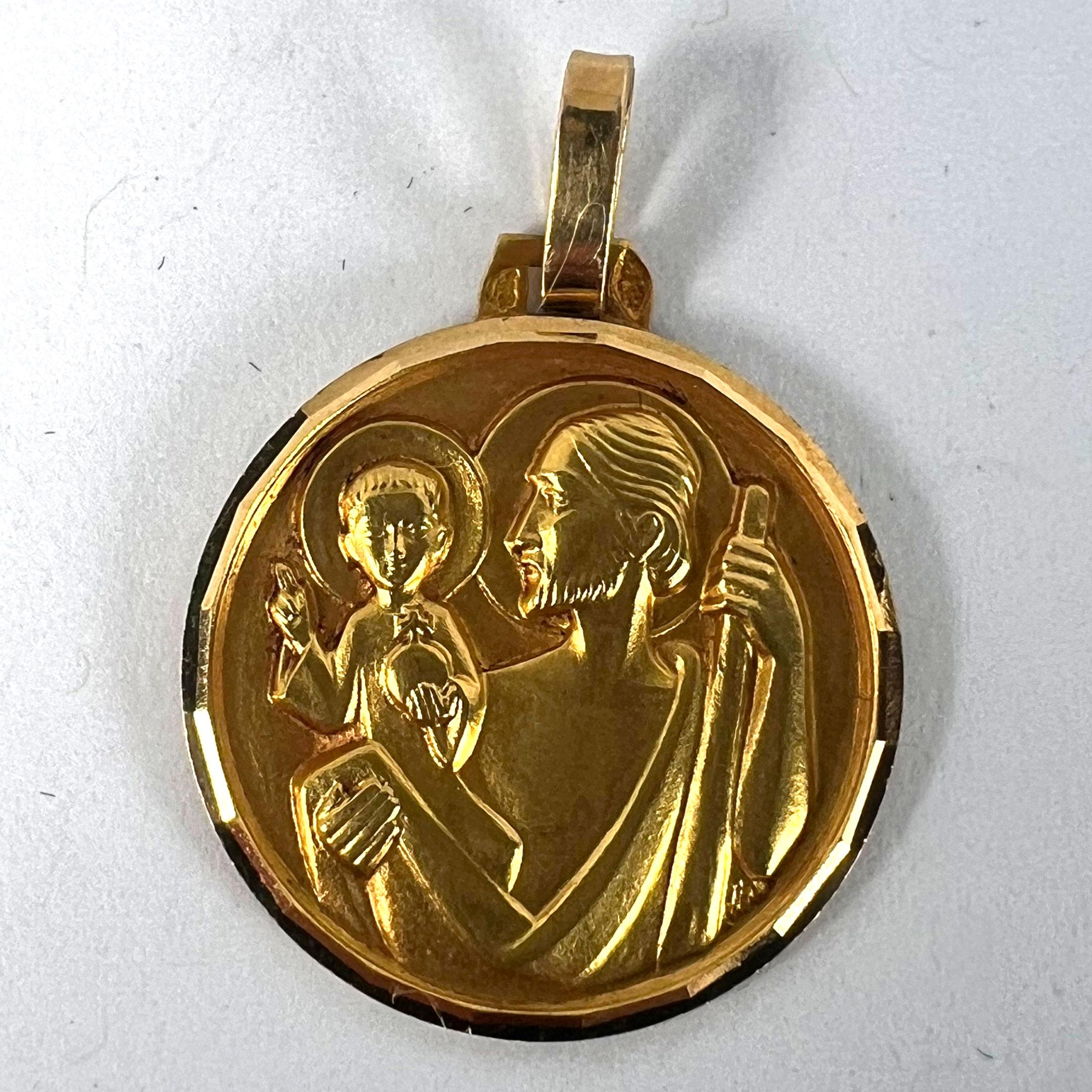 Ciondolo religioso Saint Christopher in oro giallo 18 carati francese d'epoca in vendita 7