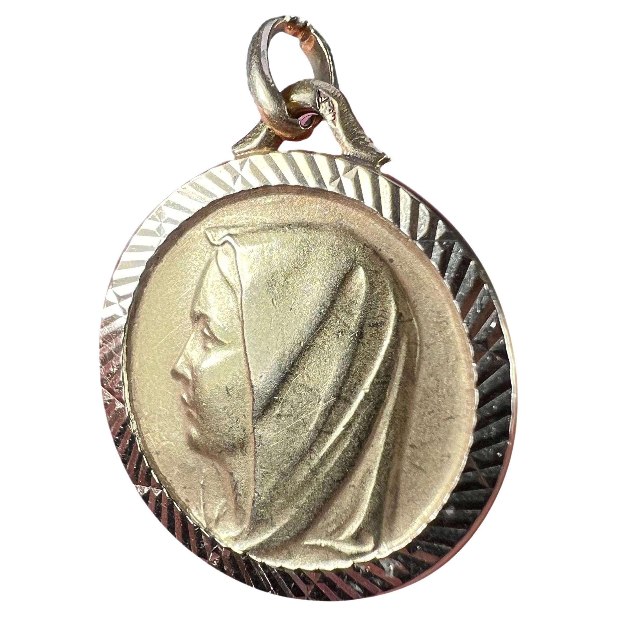Medaglia francese con ciondolo Charm della Vergine Maria in oro giallo 18 carati