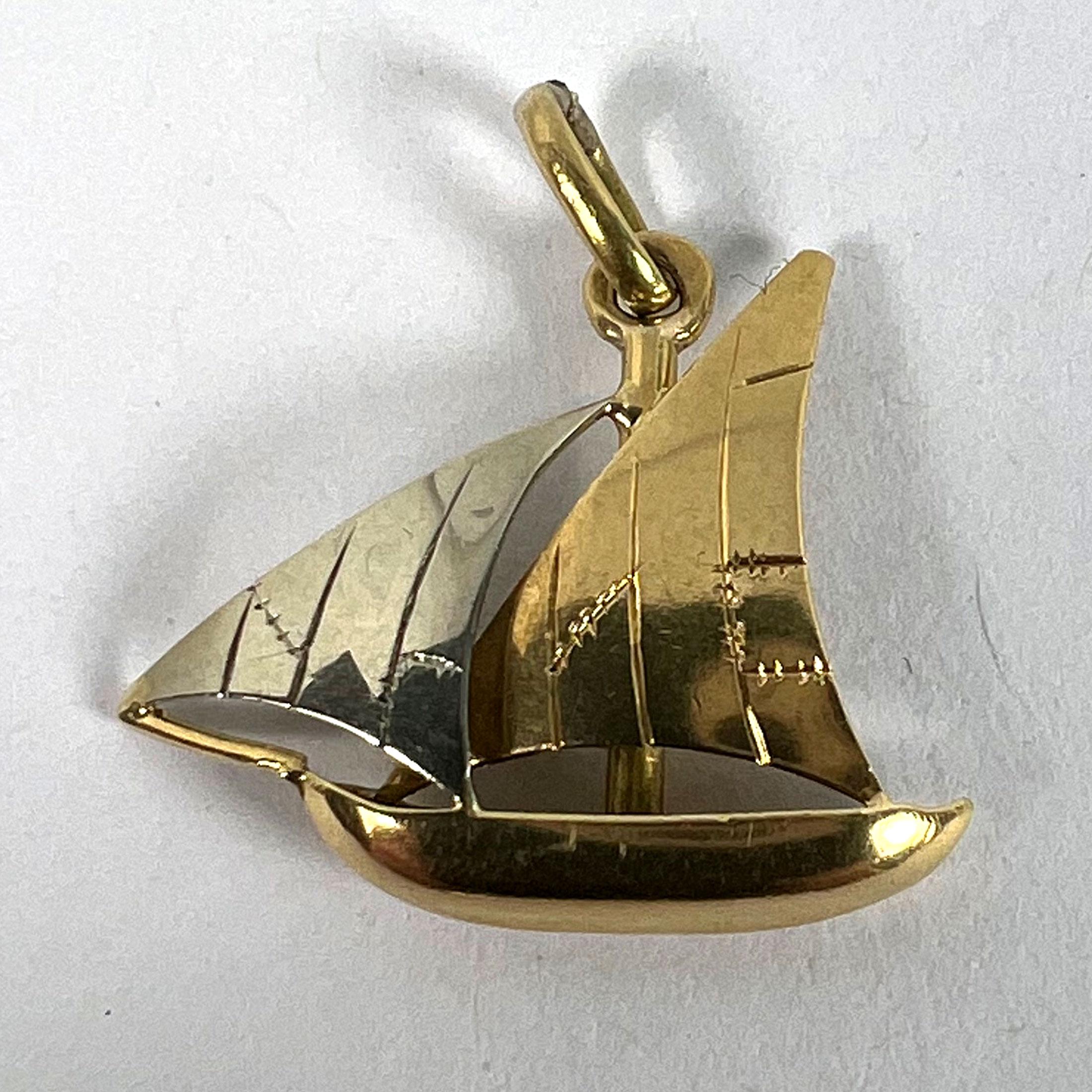 Vintage Französisch 18K Gelb Weißgold Segeln Yacht Boot Charm Anhänger im Angebot 7