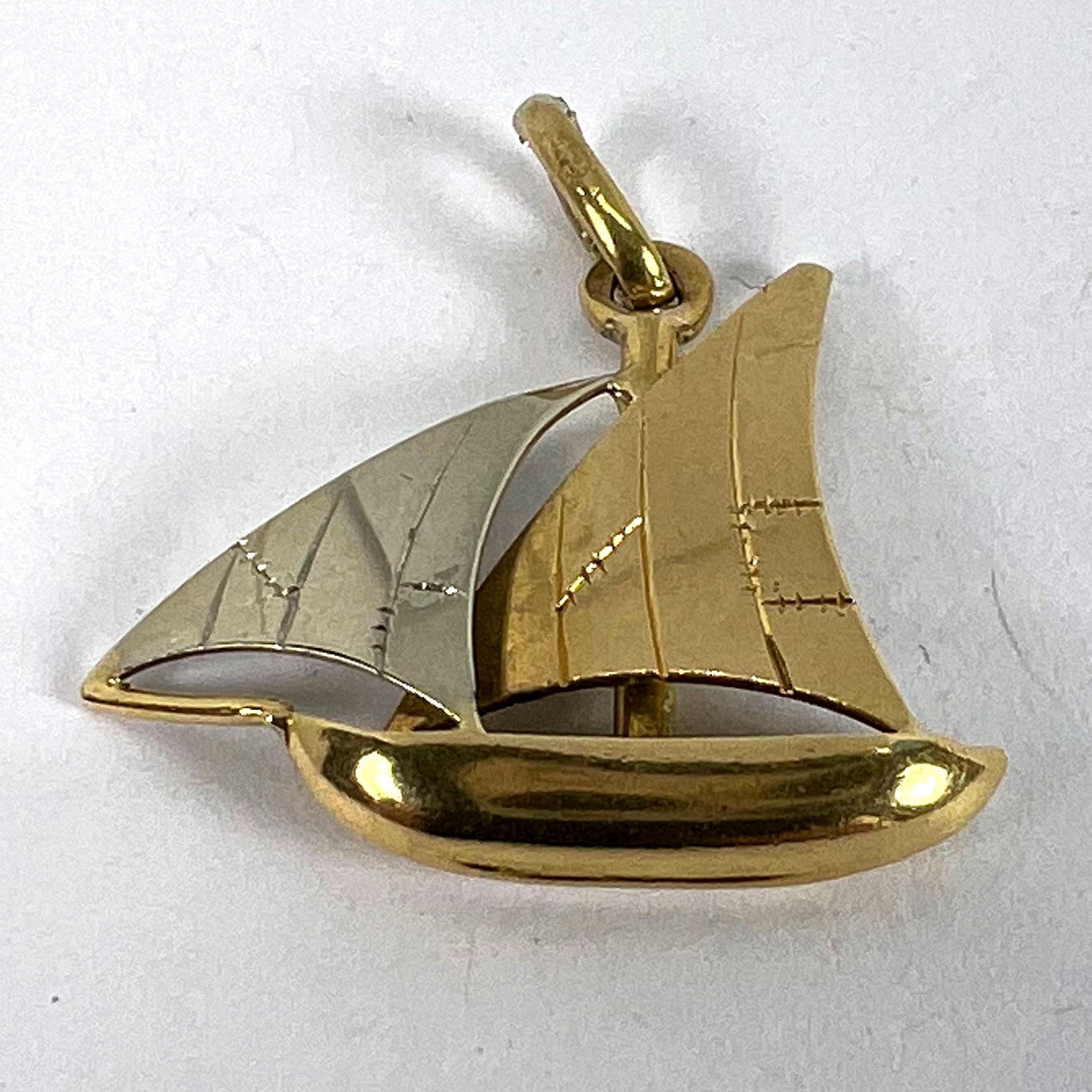 Vintage Französisch 18K Gelb Weißgold Segeln Yacht Boot Charm Anhänger im Angebot 8