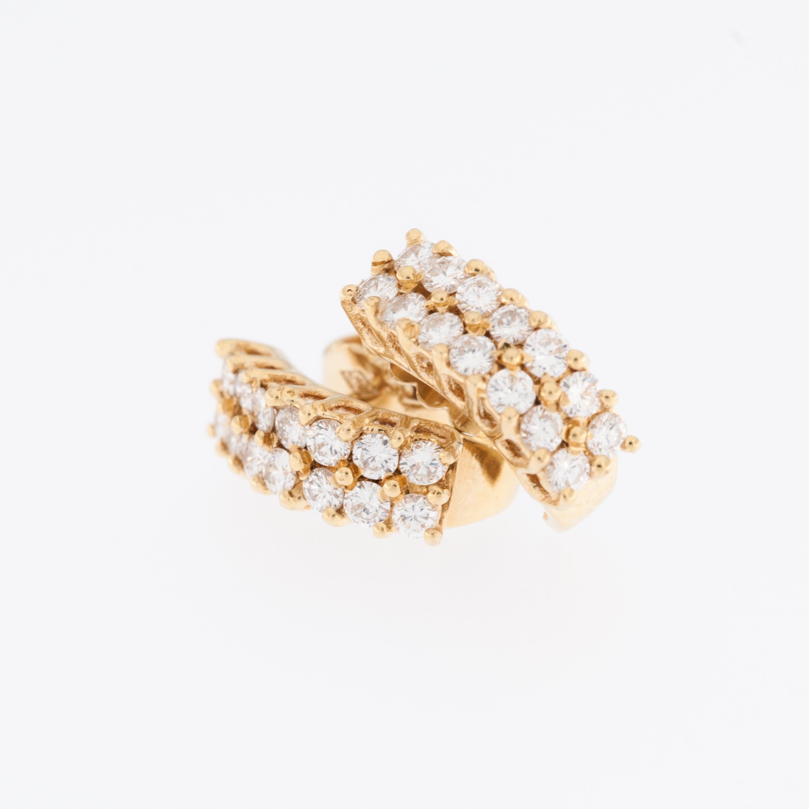 Modern Vintage French 18kt Yellow Gold Earrings with Diamonds For Sale