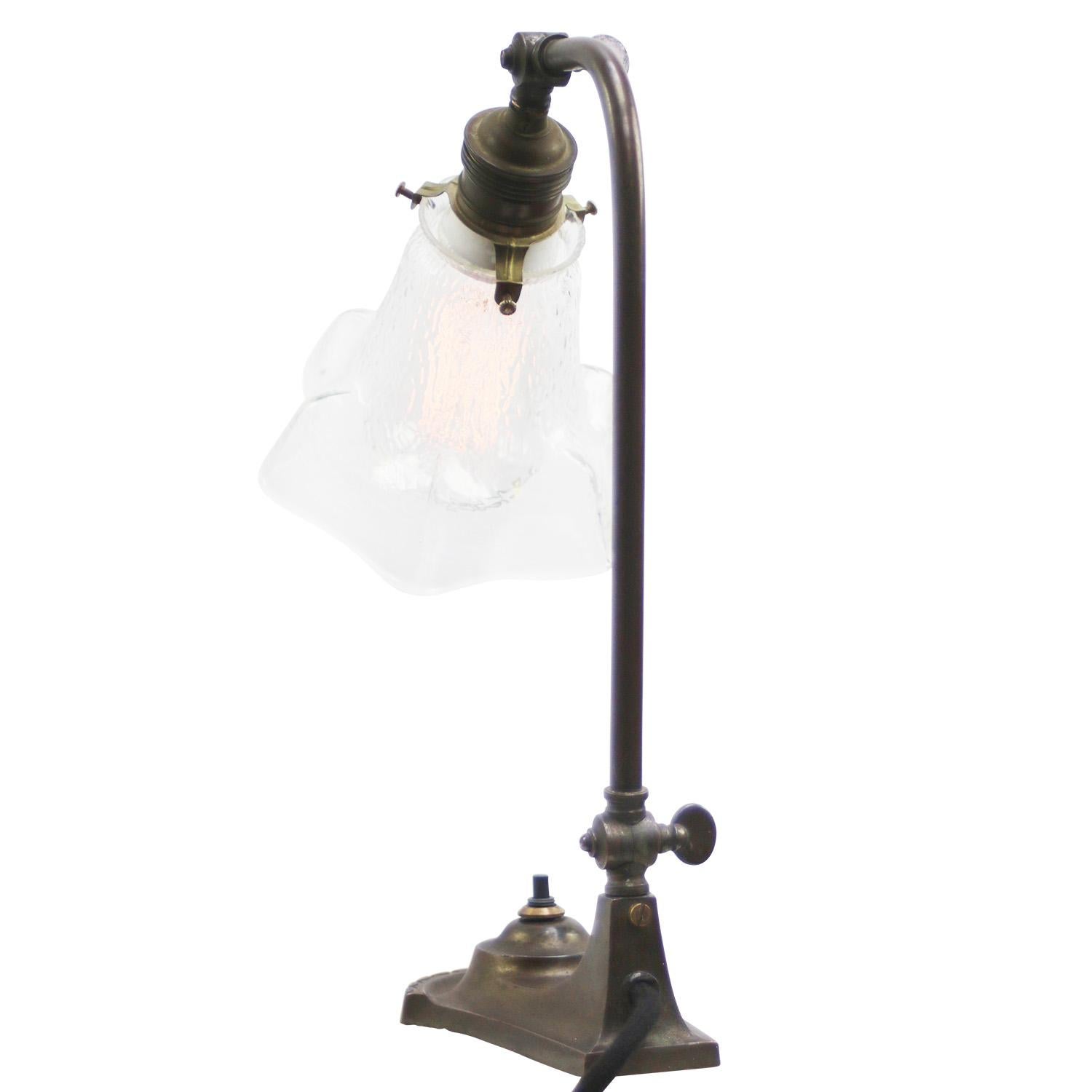 Early 20th Century Vintage French 1920s Art Deco Cast Iron Frosted Glass Table Desk Light