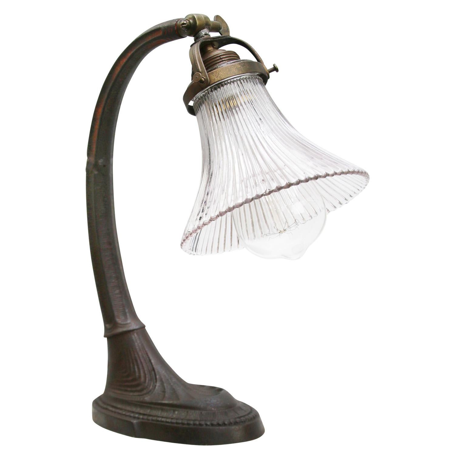 Early 20th Century Vintage French 1920s Art Deco Cast Iron Glass Table Desk Light