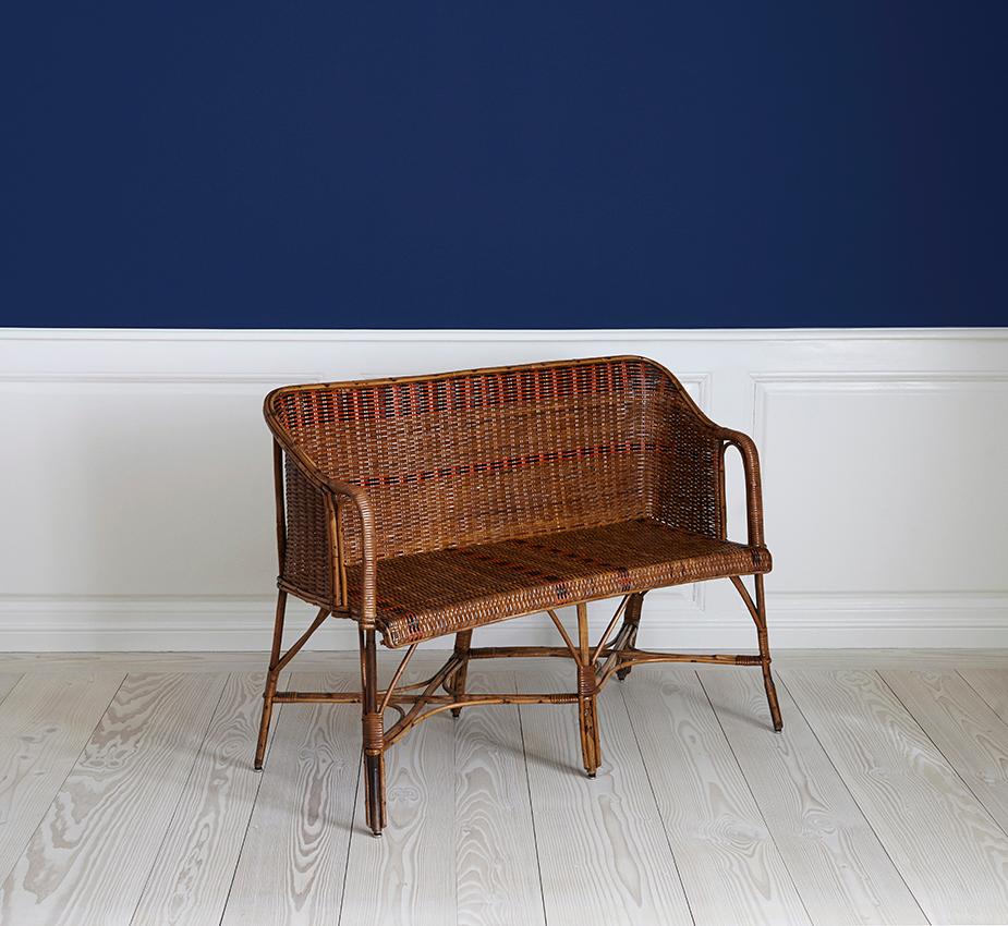 France, 1930s

Sofa in rattan with woven details.

Measures: H 80 x W 139 x D 54 cm.