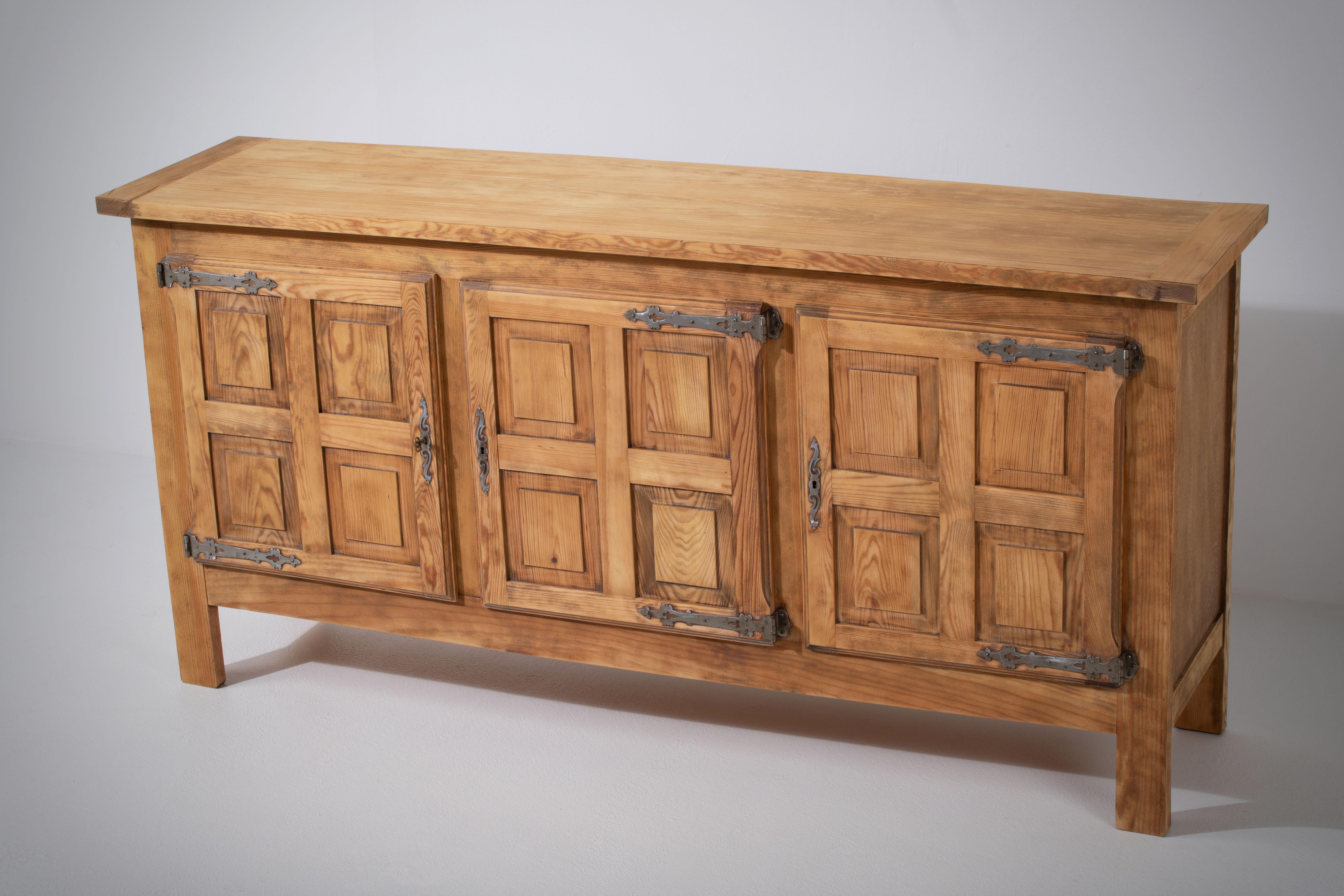 Vintage French 1950s Solid Pine Chalet Sideboard 4