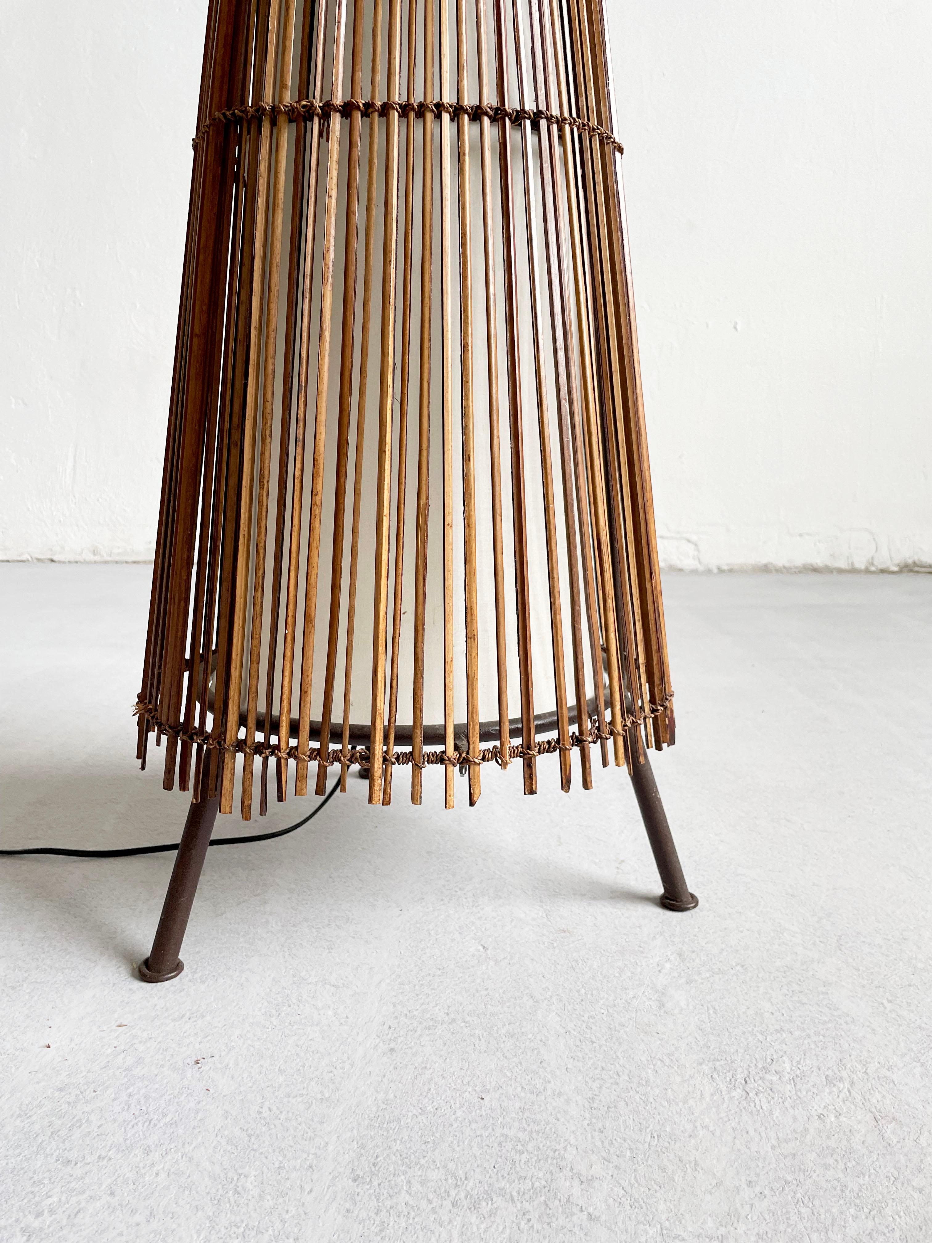 Vintage French 1980s Sculptural Floor Lamp Kobe; Bamboo, Metal and Canvas For Sale 3