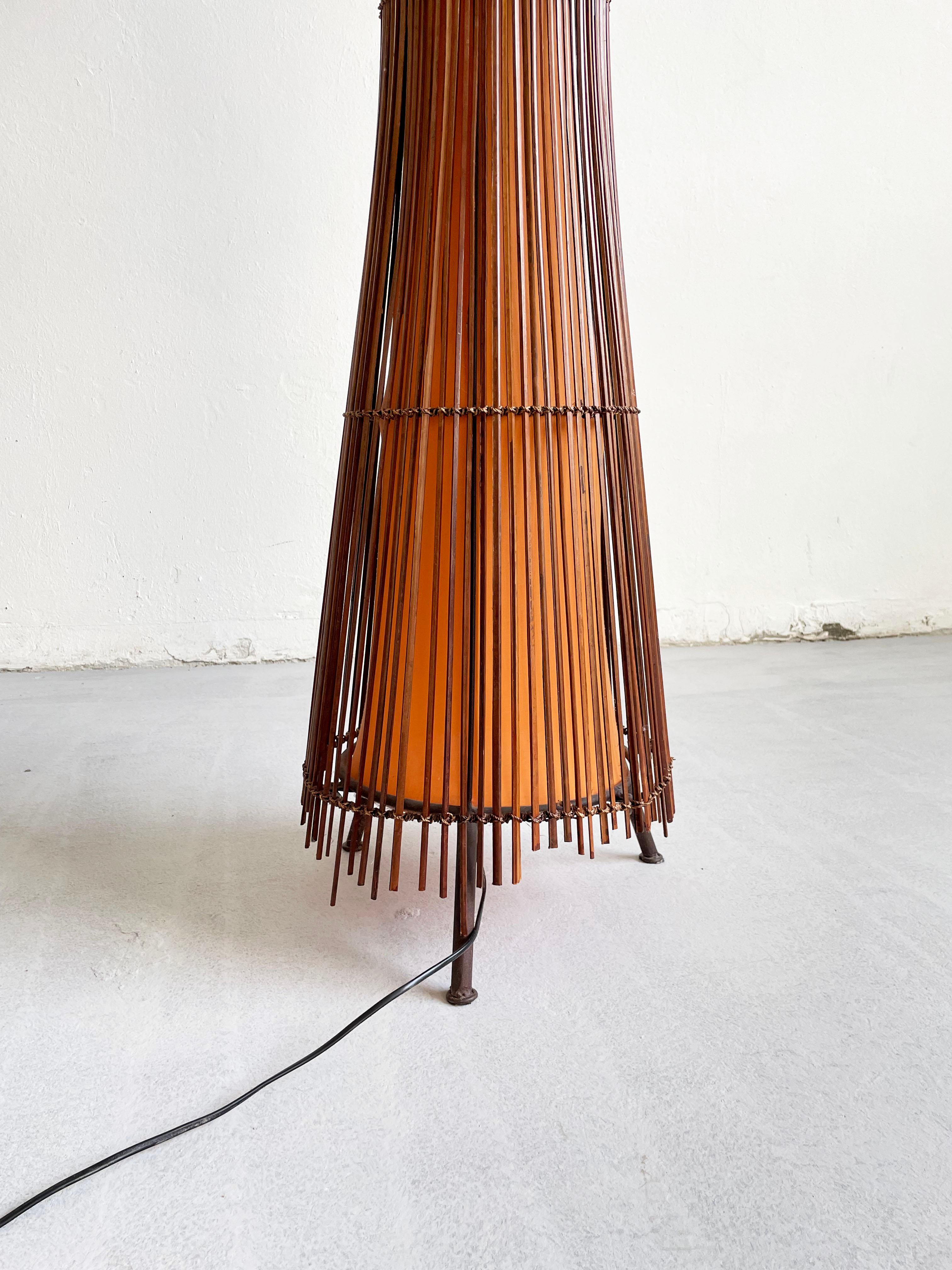 Vintage French 1980s Sculptural Floor Lamp Kobe; Japandi Organic Form For Sale 1