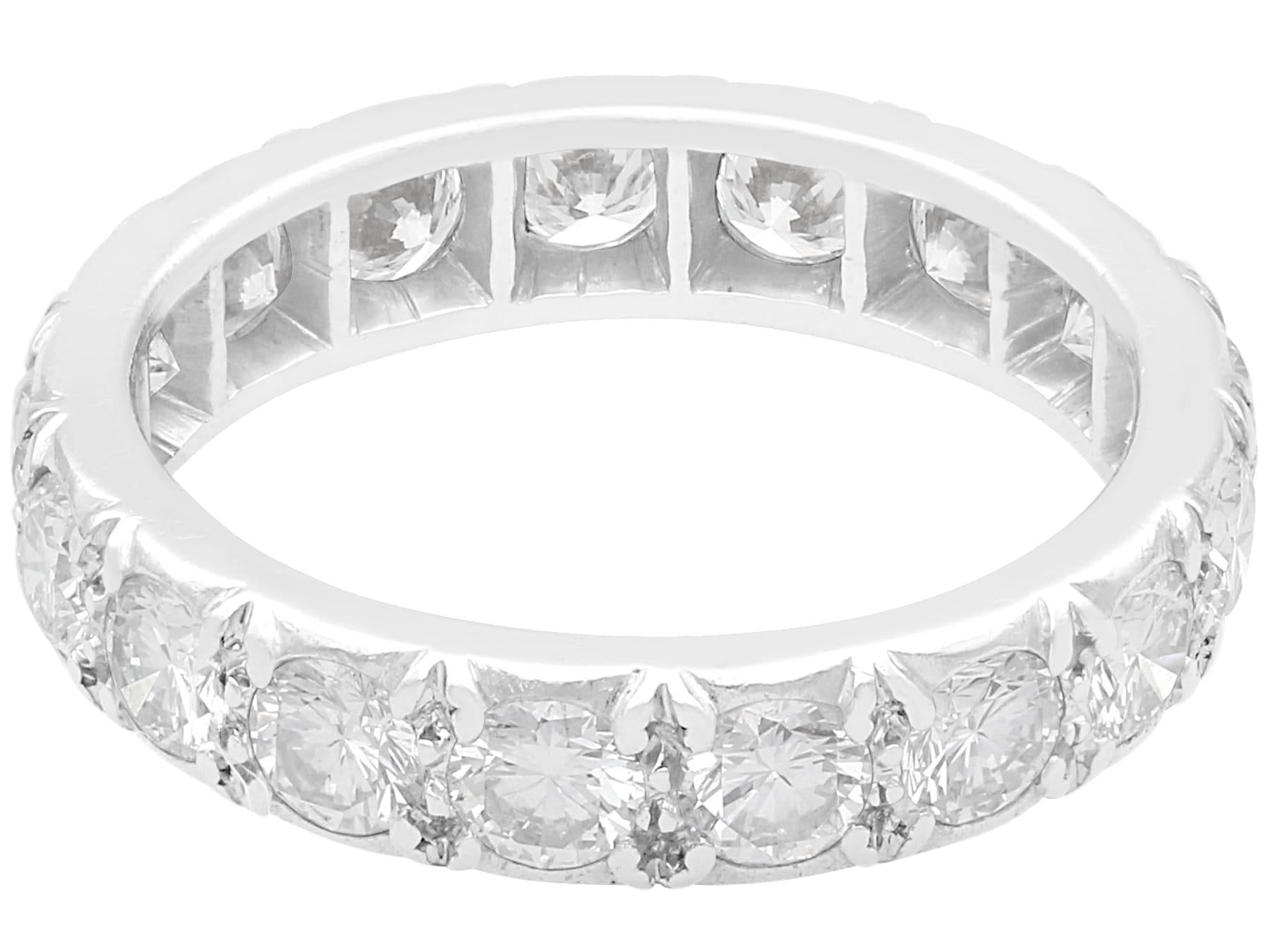 Women's or Men's Vintage French 2.20ct Diamond and Platinum Full Eternity Ring For Sale