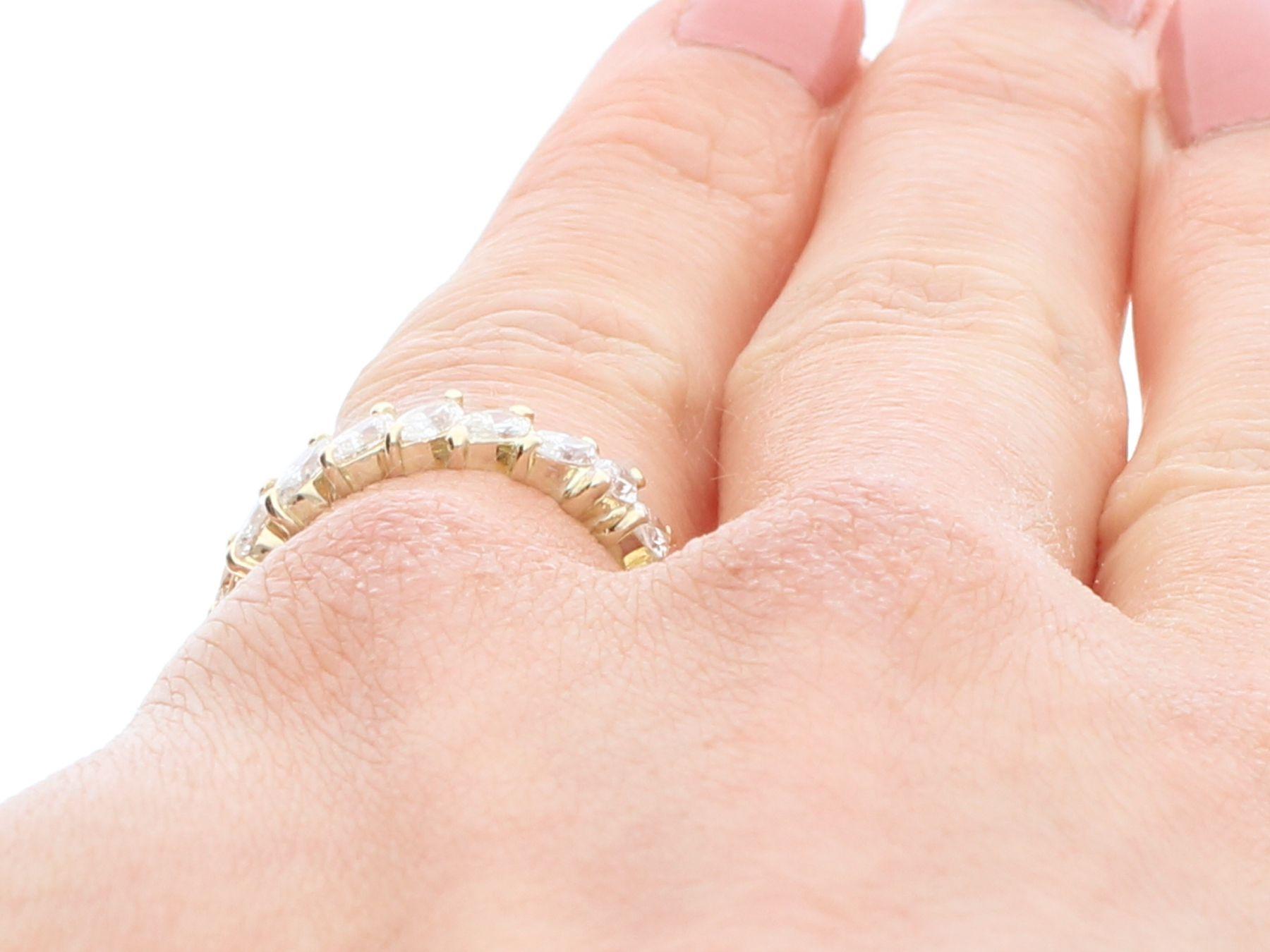 Vintage French 2.23 Carat Diamond and 18k Yellow Gold Full Eternity Ring For Sale 3