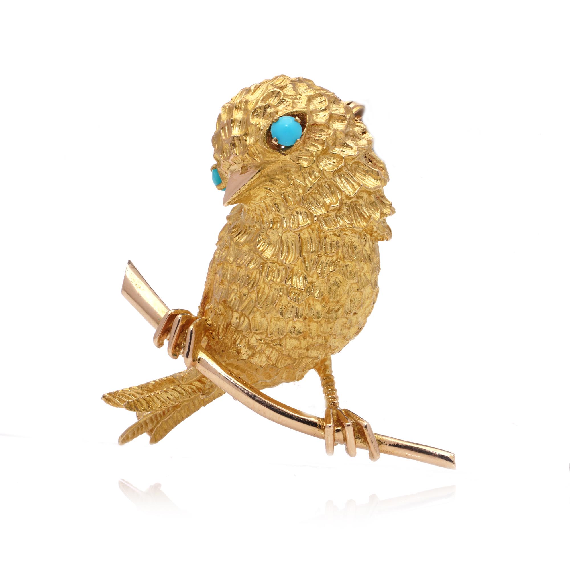 Round Cut Vintage French 22kt Yellow Gold Textured Bird Brooch with Turquoise Eyes For Sale