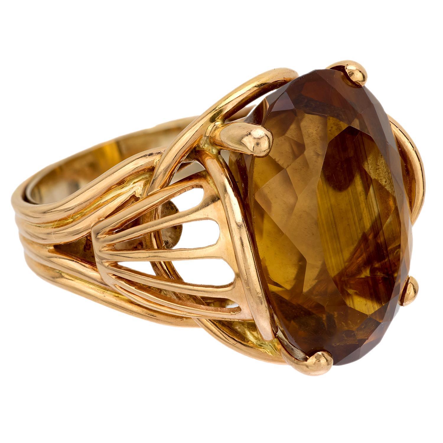 Moderne Bague cocktail française vintage en or jaune 18 carats avec citrine de 27,60 carats en vente