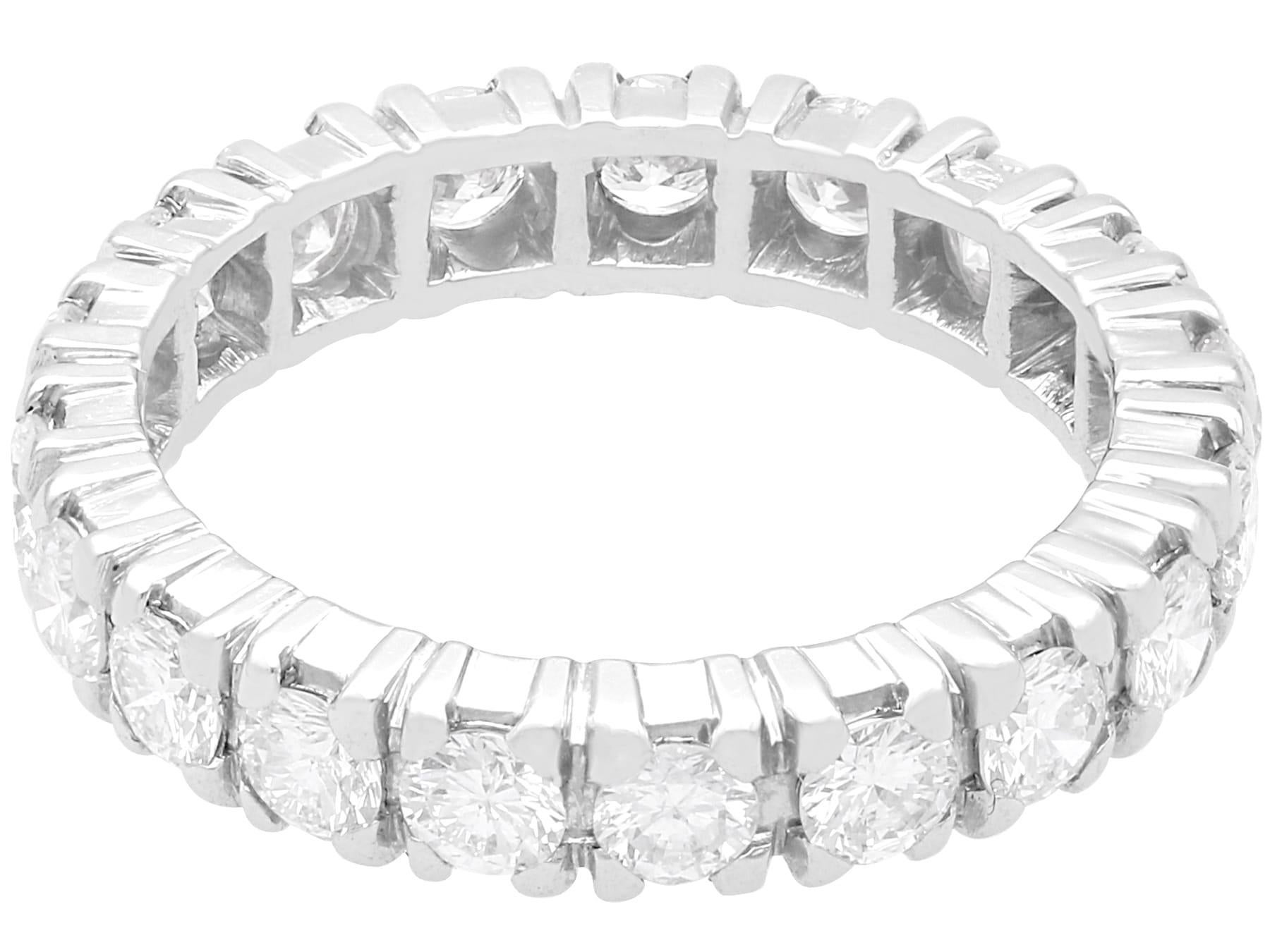 Women's or Men's Vintage French 2.80Ct Diamond and 18k White Gold Full Eternity Ring Circa 1950 For Sale