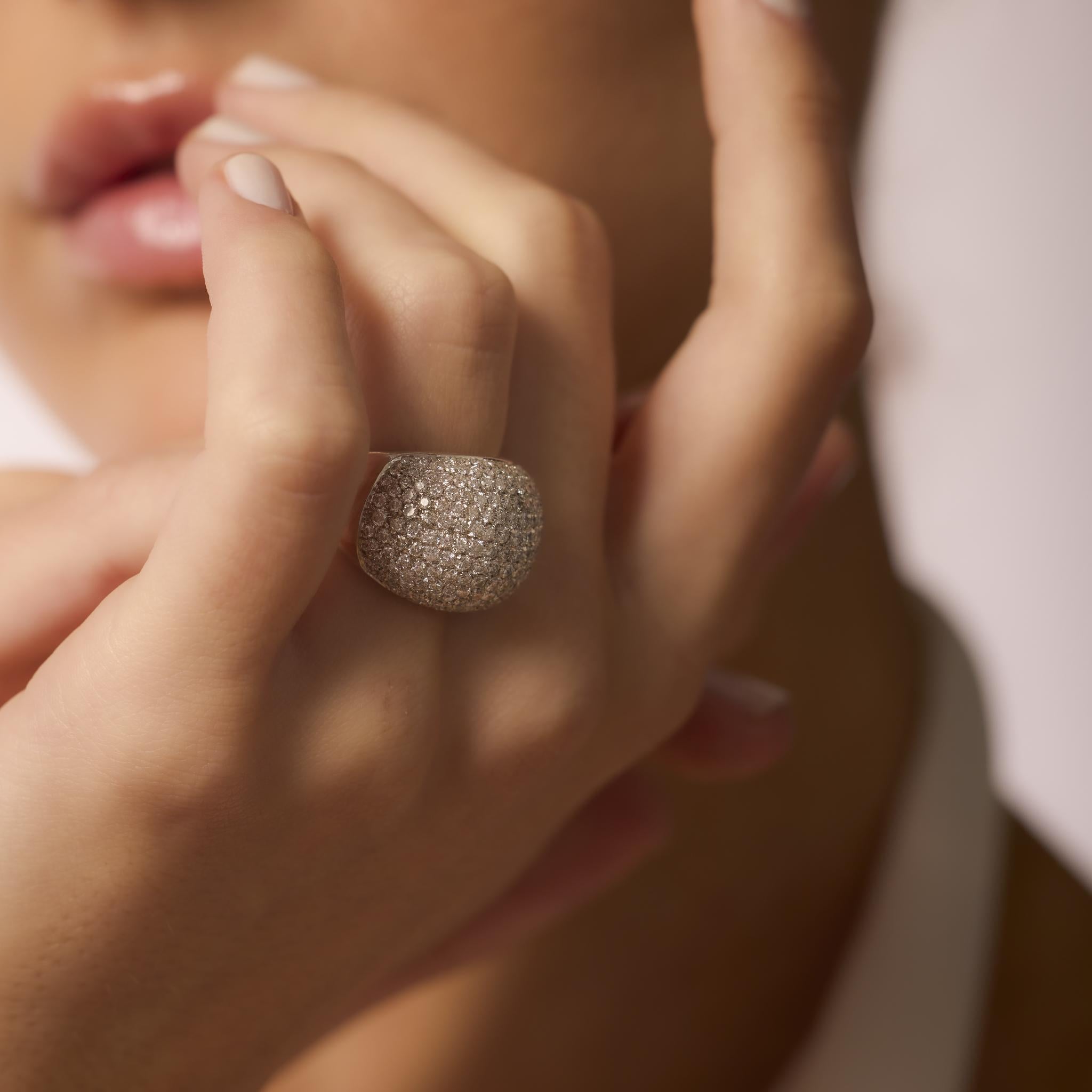 Brilliant Cut Vintage French 3 carat total weight diamond 18k white gold dome ring For Sale