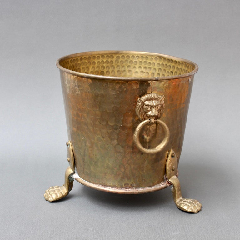 Vintage French 3-Legged Brass Champagne Ice Bucket 'circa 1930s' In Fair Condition For Sale In London, GB