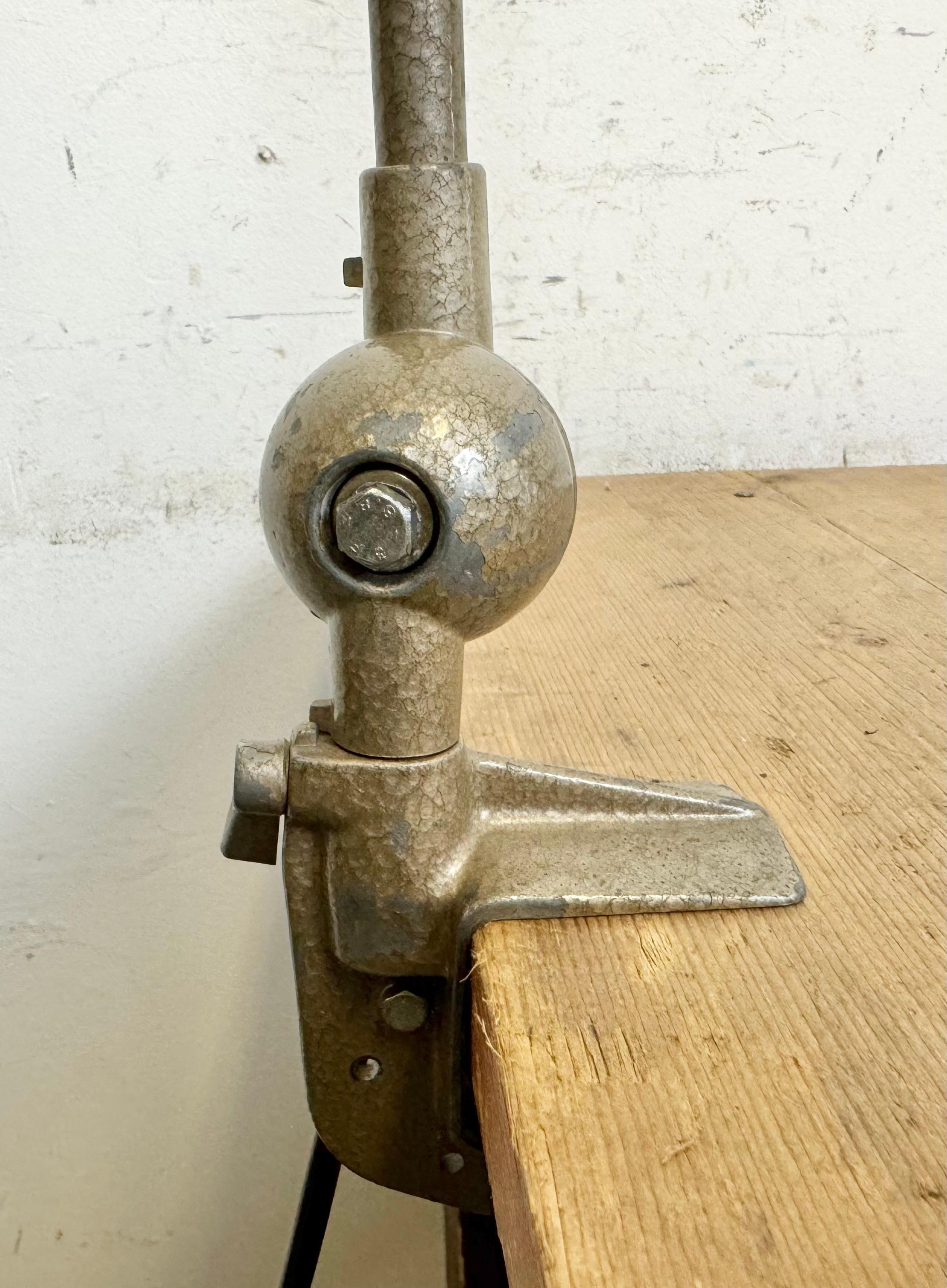 Lámpara de mesa ajustable francesa vintage, años 60 en venta 7